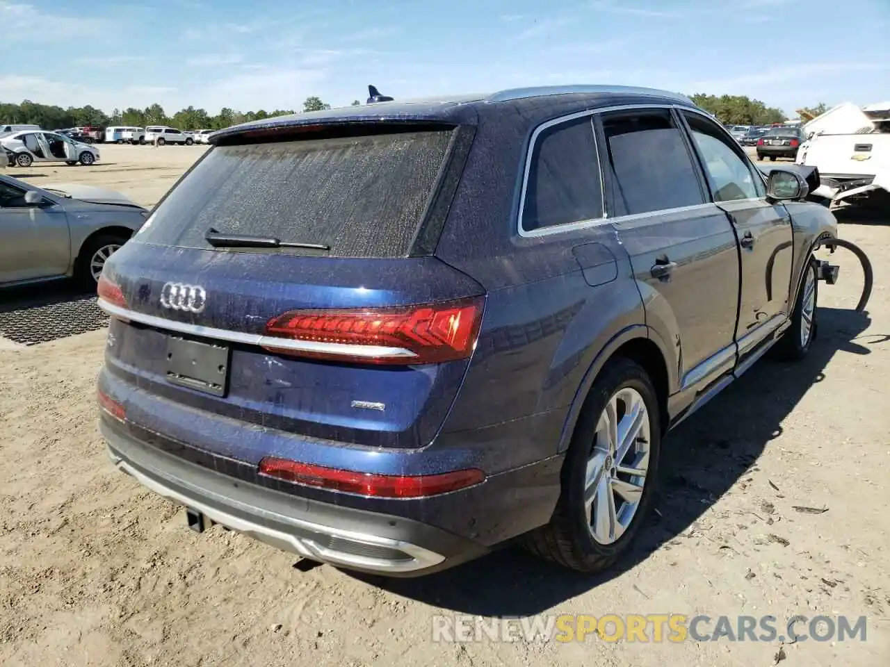 4 Photograph of a damaged car WA1VXAF79MD027945 AUDI Q7 2021