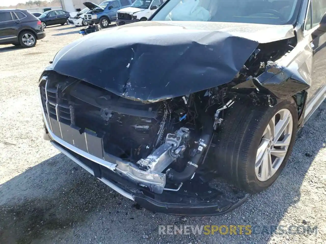 9 Photograph of a damaged car WA1AJBF71ND000620 AUDI Q7 2022