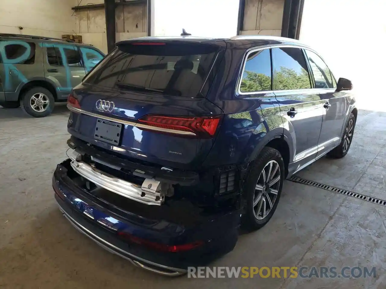 4 Photograph of a damaged car WA1LJBF73ND006170 AUDI Q7 2022