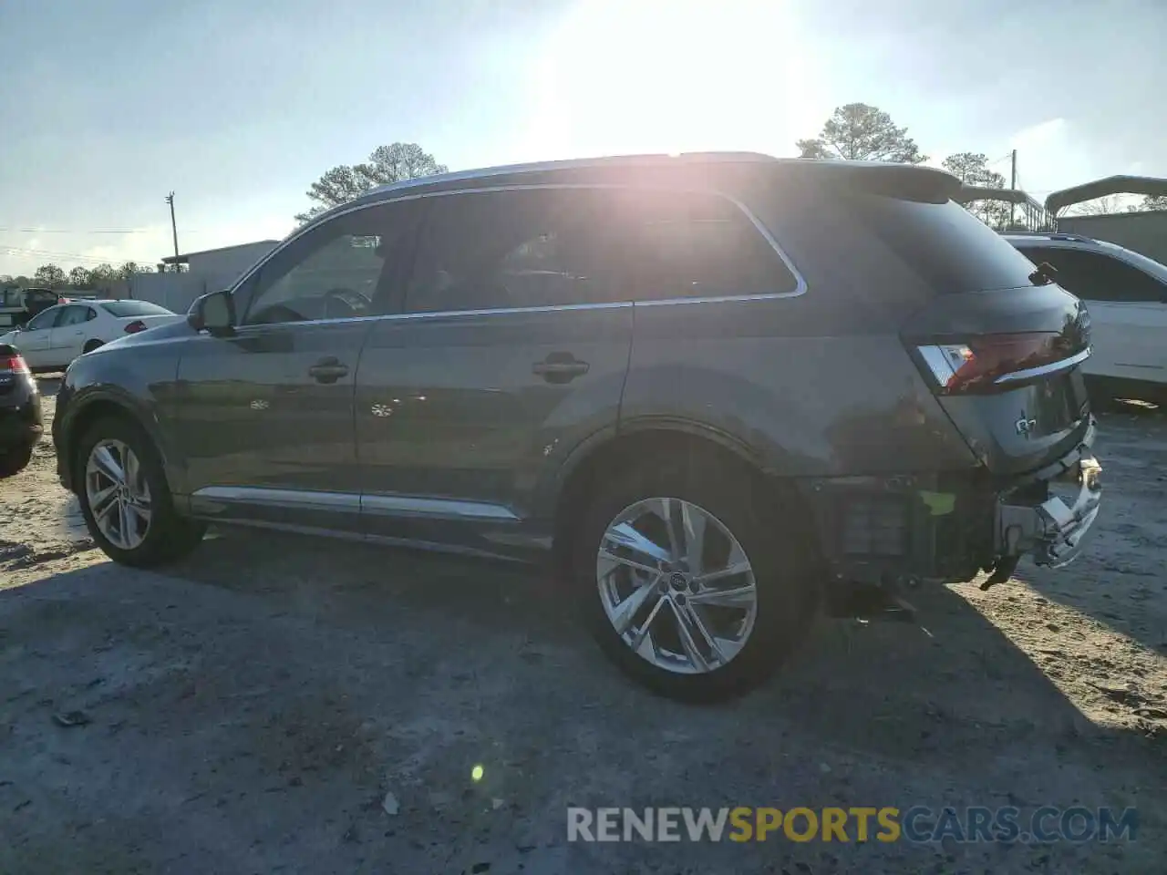 2 Photograph of a damaged car WA1LCBF7XPD019608 AUDI Q7 2023