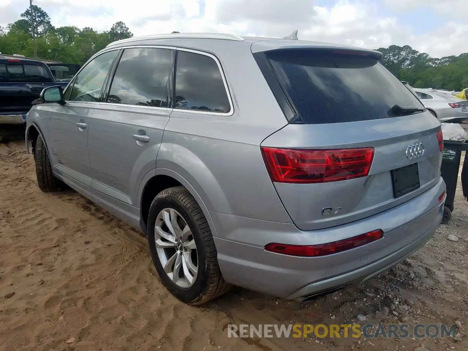 3 Фотография поврежденного автомобиля WA1AAAF70KD008262 AUDI Q7 PREMIUM 2019