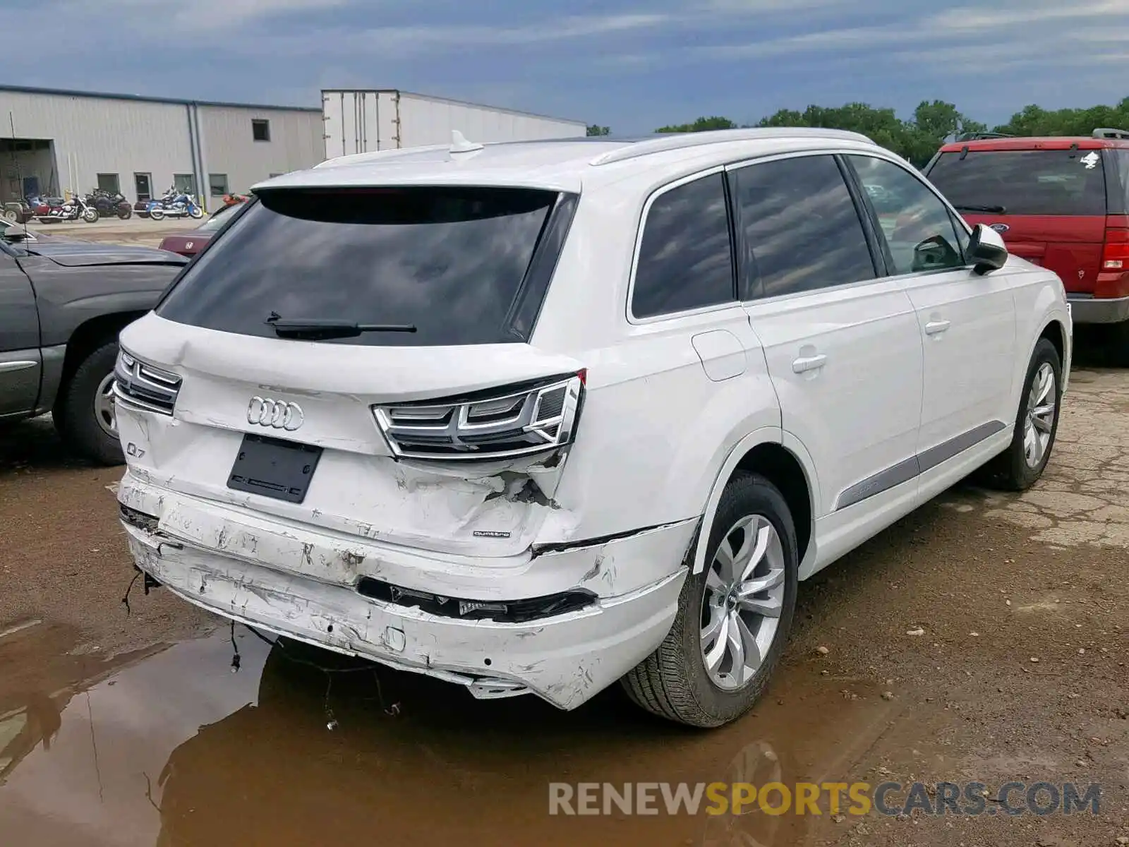 4 Photograph of a damaged car WA1LAAF72KD036945 AUDI Q7 PREMIUM 2019