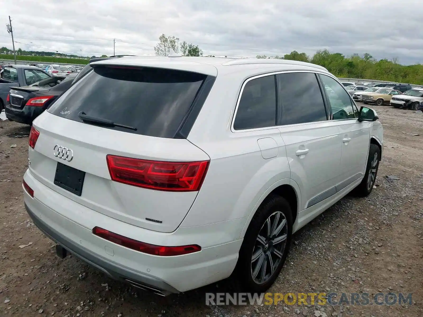 4 Photograph of a damaged car WA1LHAF71KD044675 AUDI Q7 PREMIUM 2019