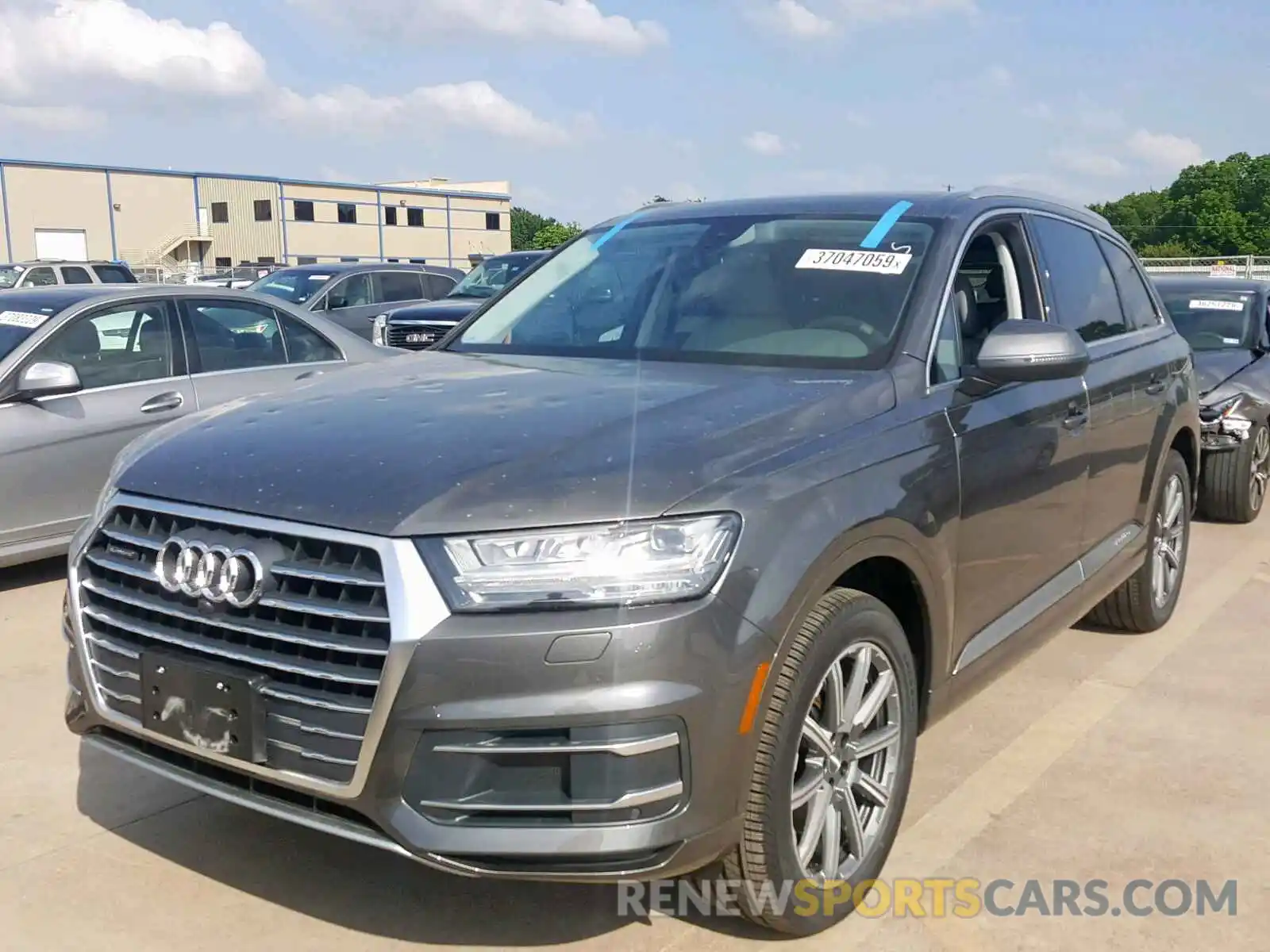 2 Photograph of a damaged car WA1LHAF74KD028681 AUDI Q7 PREMIUM 2019