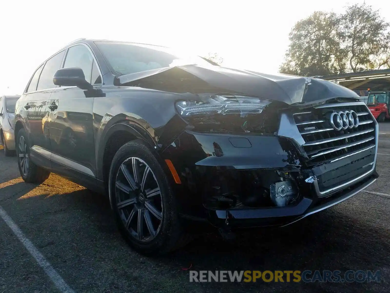 1 Photograph of a damaged car WA1LHAF76KD027418 AUDI Q7 PREMIUM 2019