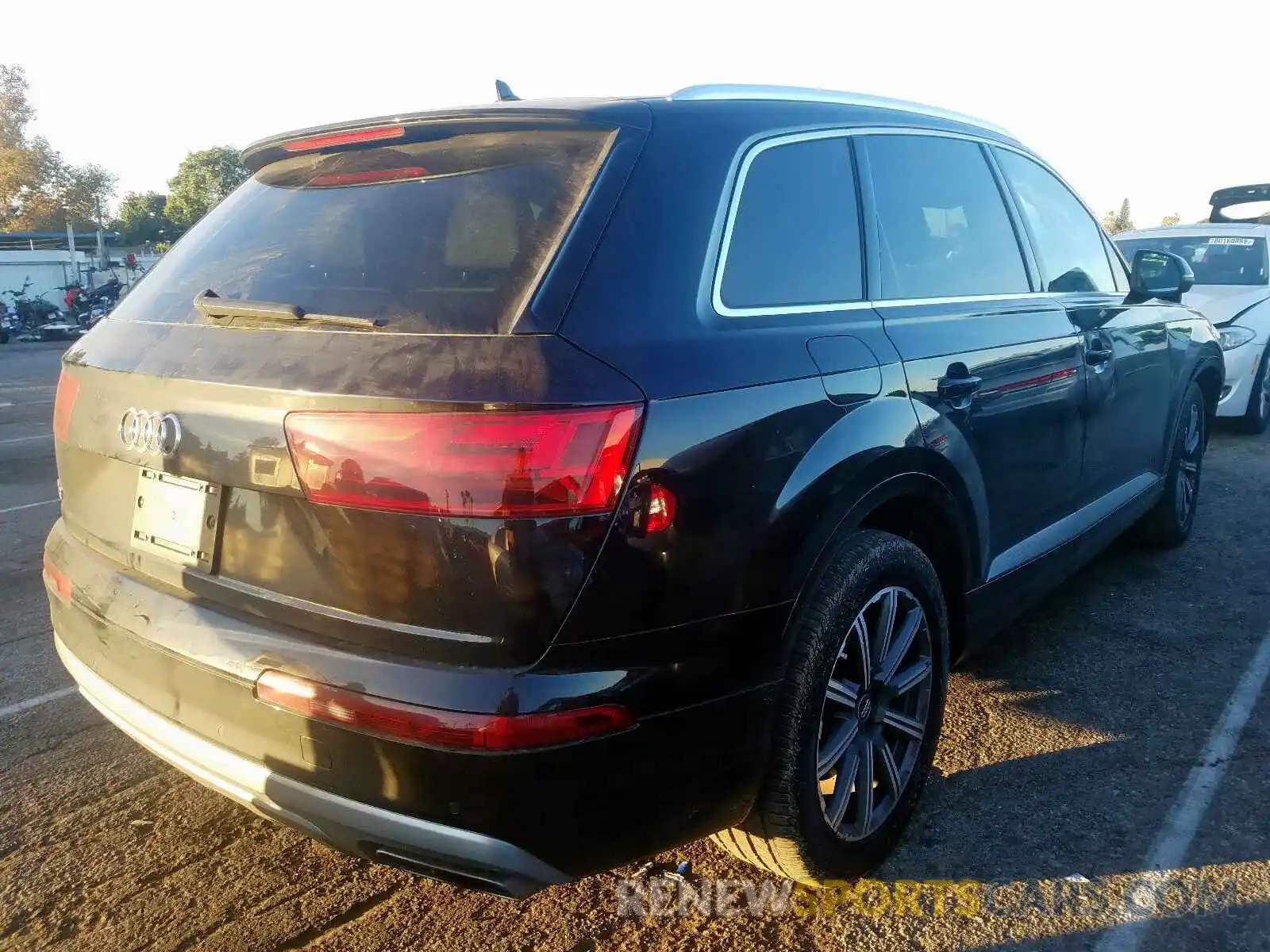 4 Фотография поврежденного автомобиля WA1LHAF76KD027418 AUDI Q7 PREMIUM 2019