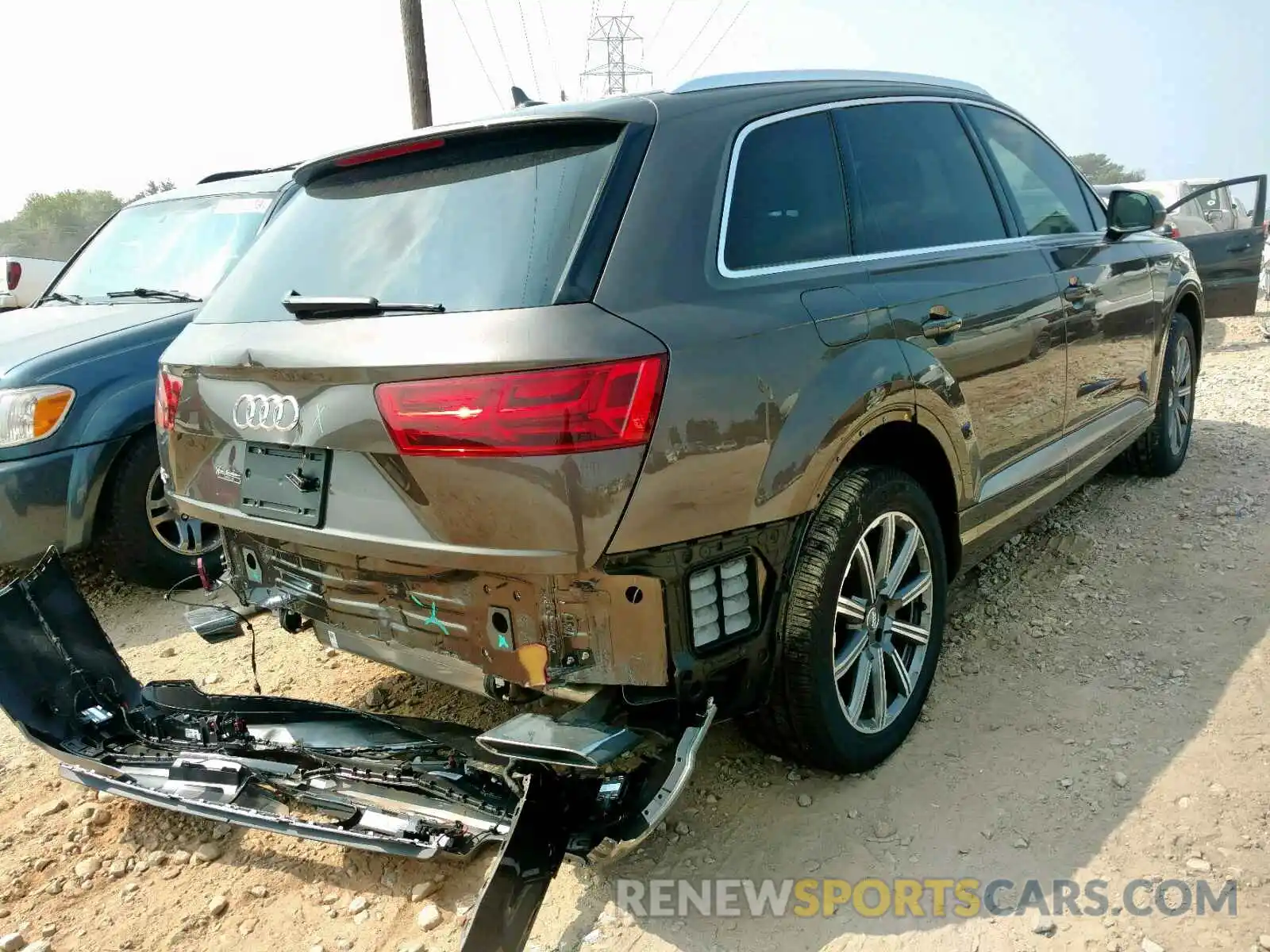 4 Photograph of a damaged car WA1LHAF77KD018131 AUDI Q7 PREMIUM 2019