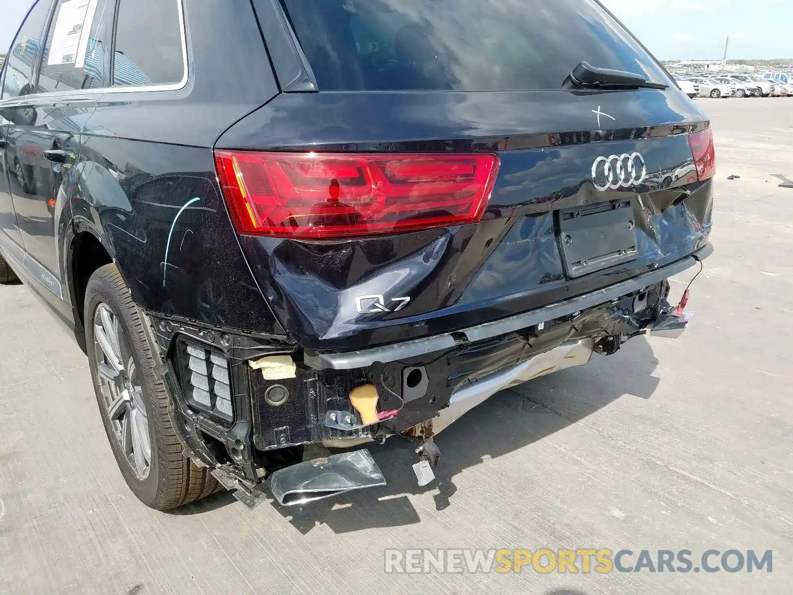 9 Photograph of a damaged car WA1LHAF79KD031527 AUDI Q7 PREMIUM 2019