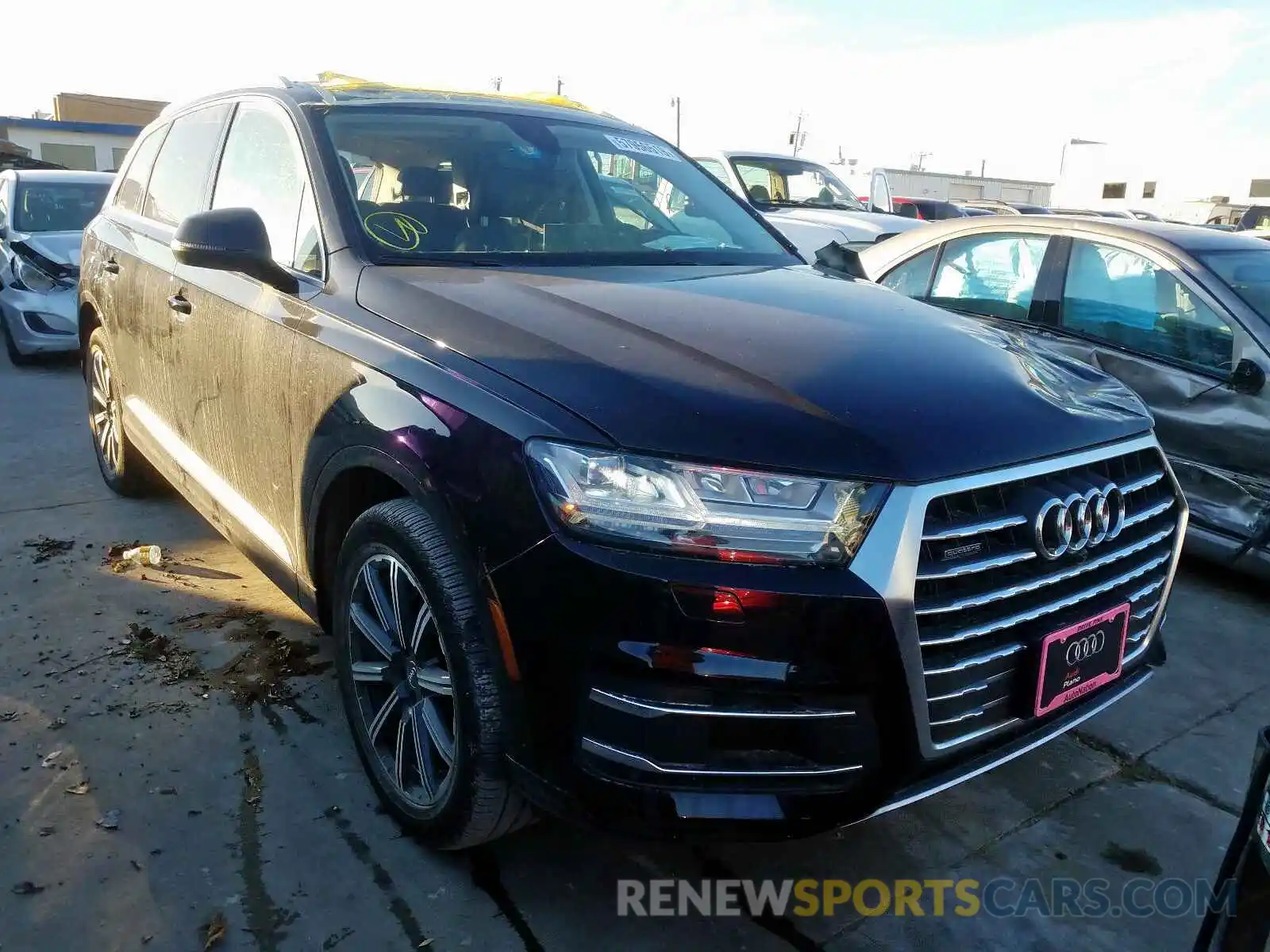 1 Фотография поврежденного автомобиля WA1LHAF7XKD025610 AUDI Q7 PREMIUM 2019