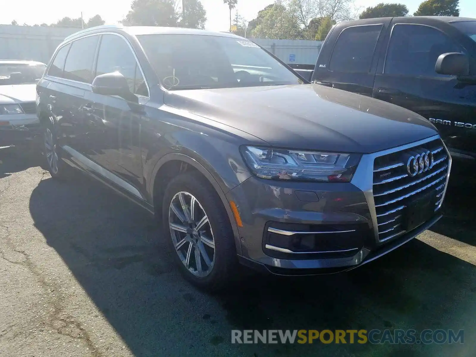 1 Photograph of a damaged car WA1VAAF70KD007064 AUDI Q7 PRESTIG 2019