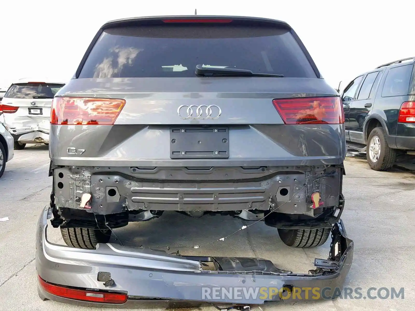 9 Photograph of a damaged car WA1VAAF71KD008790 AUDI Q7 PRESTIG 2019