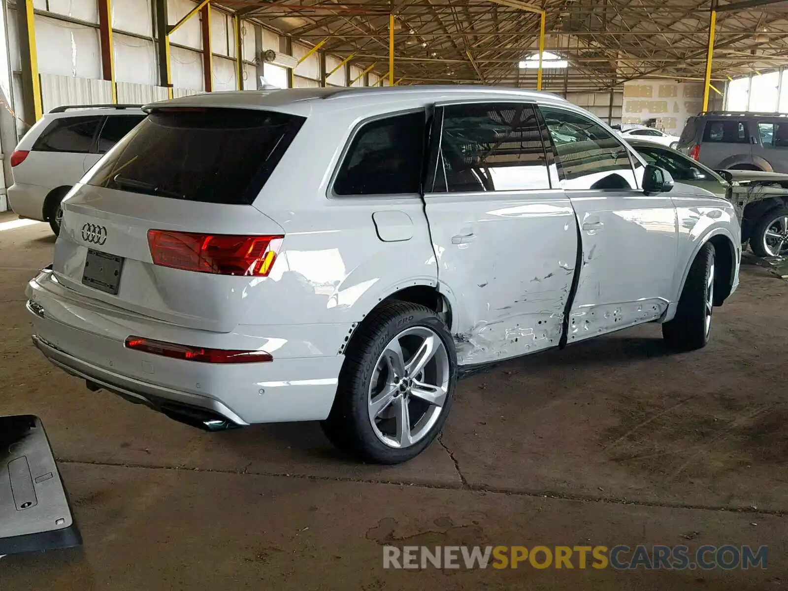 4 Photograph of a damaged car WA1VAAF76KD017677 AUDI Q7 PRESTIG 2019