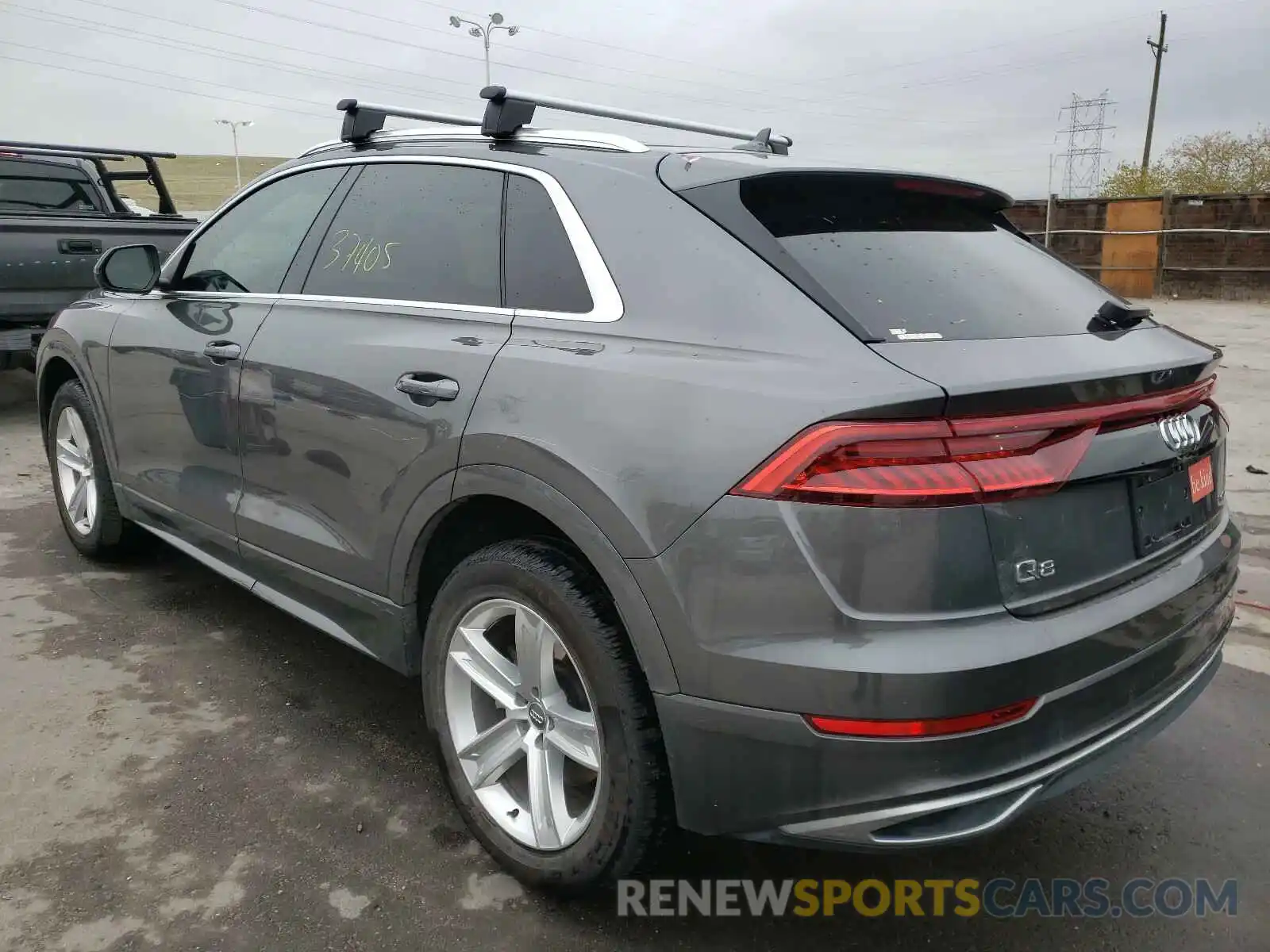 3 Фотография поврежденного автомобиля WA1AVAF10KD011596 AUDI Q8 2019