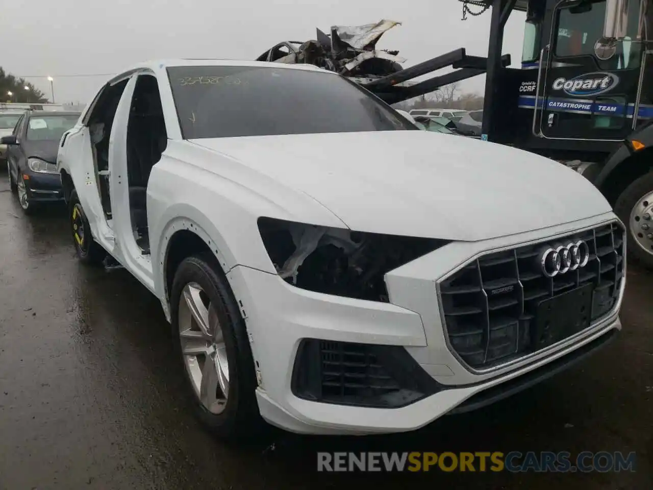 1 Фотография поврежденного автомобиля WA1AVAF11KD008481 AUDI Q8 2019