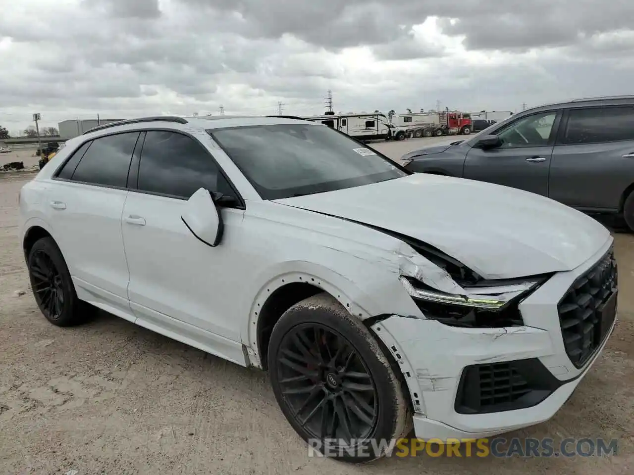 4 Фотография поврежденного автомобиля WA1AVAF12KD017352 AUDI Q8 2019