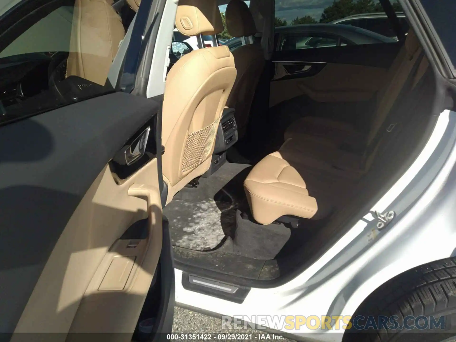 8 Photograph of a damaged car WA1AVAF15KD022674 AUDI Q8 2019