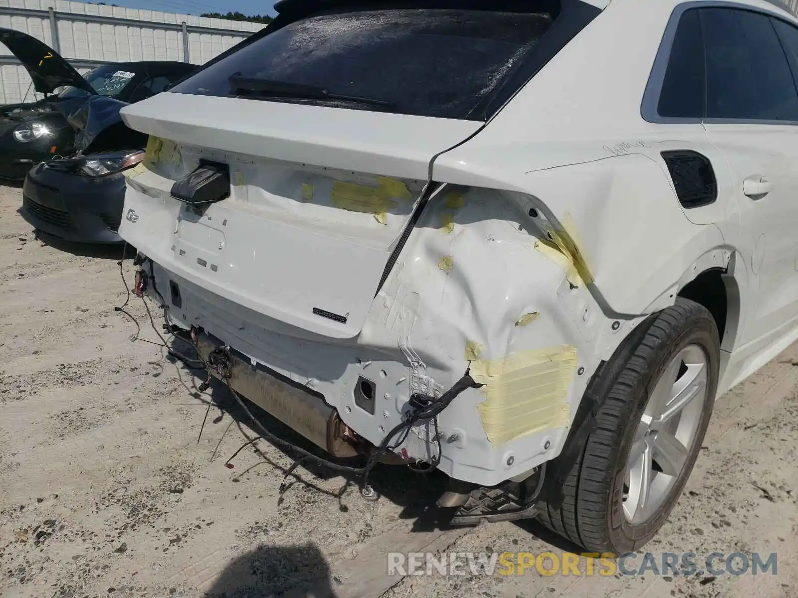 9 Фотография поврежденного автомобиля WA1AVAF15KD023503 AUDI Q8 2019