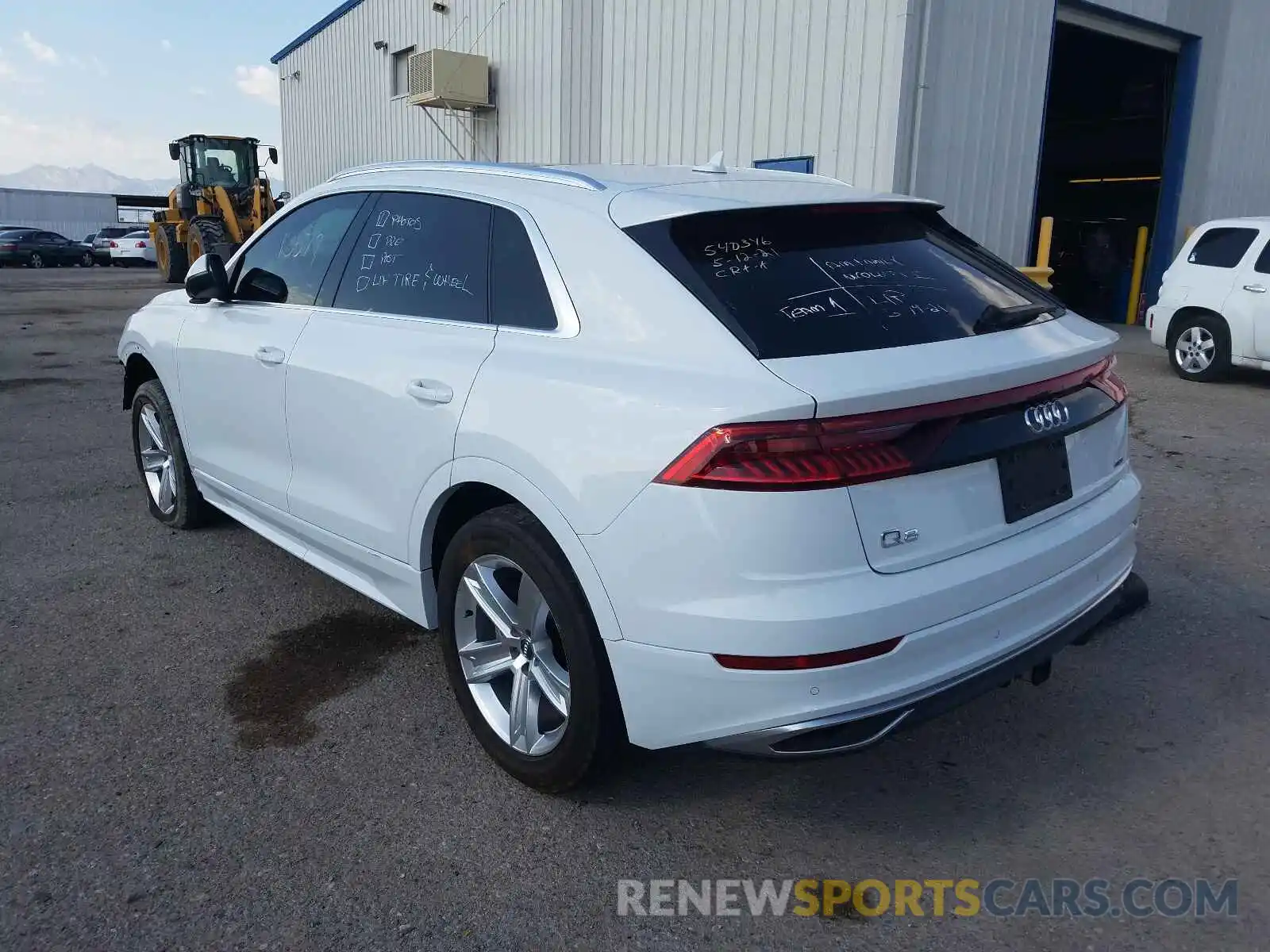 3 Фотография поврежденного автомобиля WA1AVAF17KD013412 AUDI Q8 2019