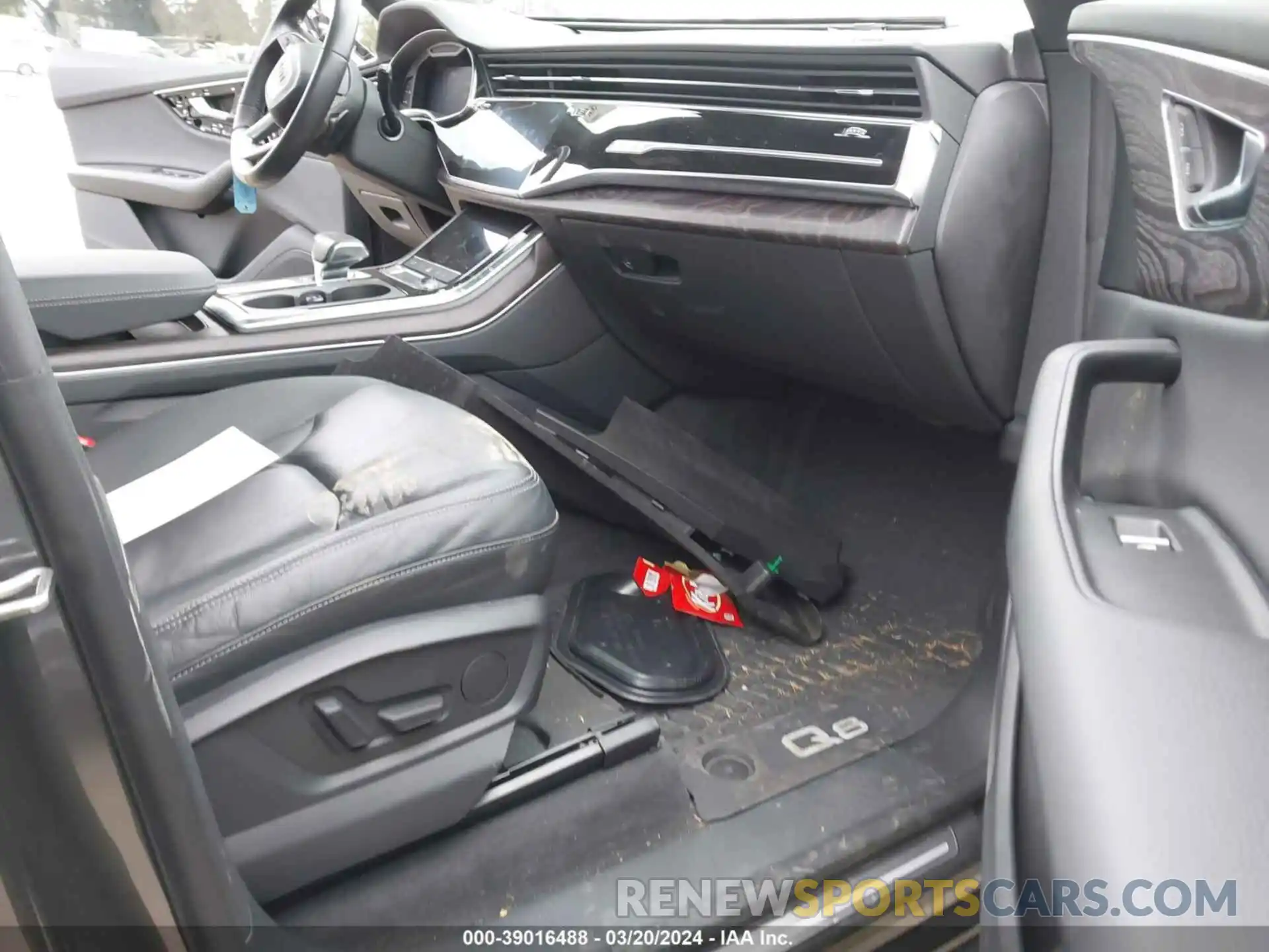 5 Photograph of a damaged car WA1AVAF17KD017251 AUDI Q8 2019