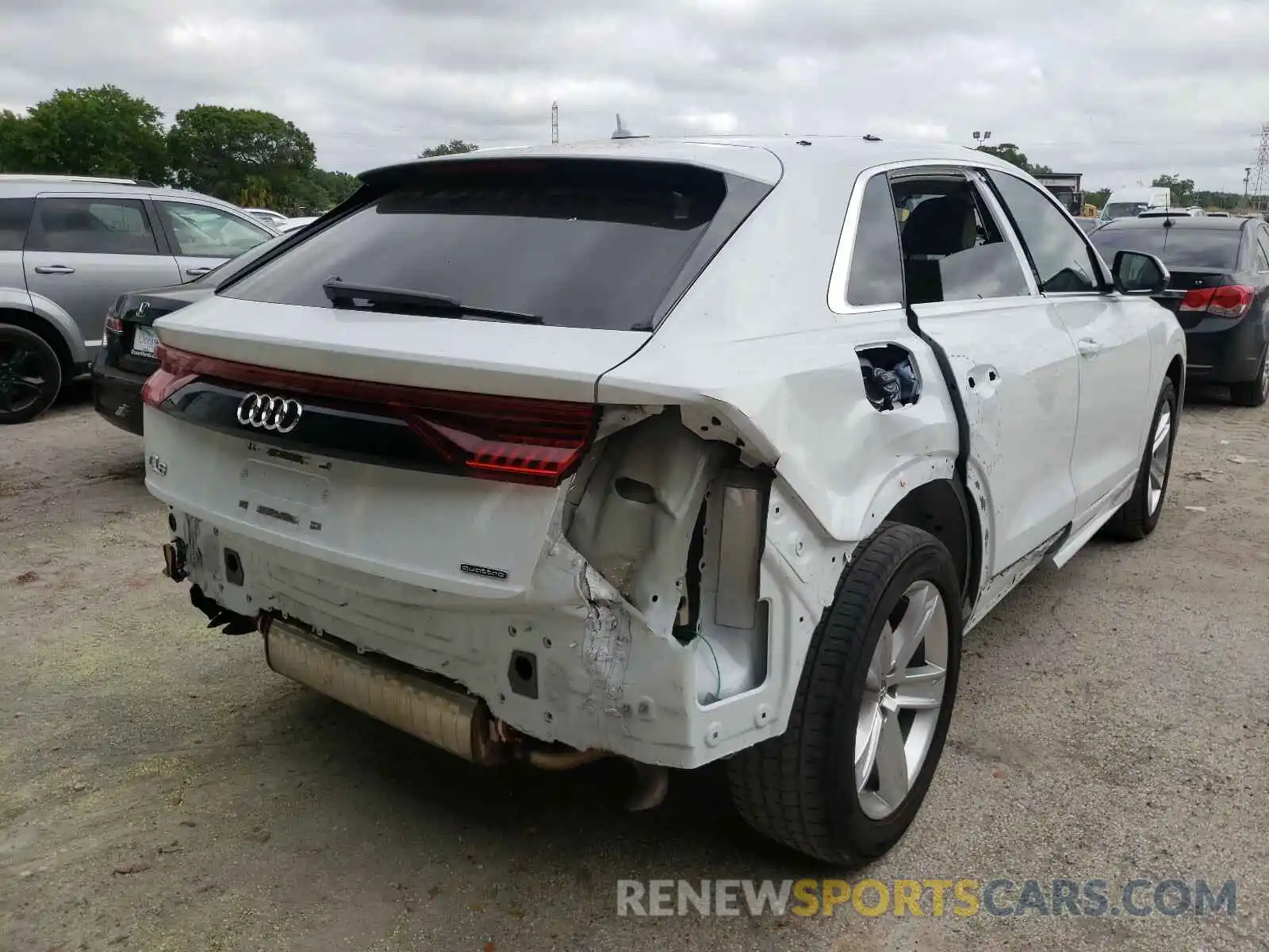 4 Фотография поврежденного автомобиля WA1AVAF18KD011796 AUDI Q8 2019