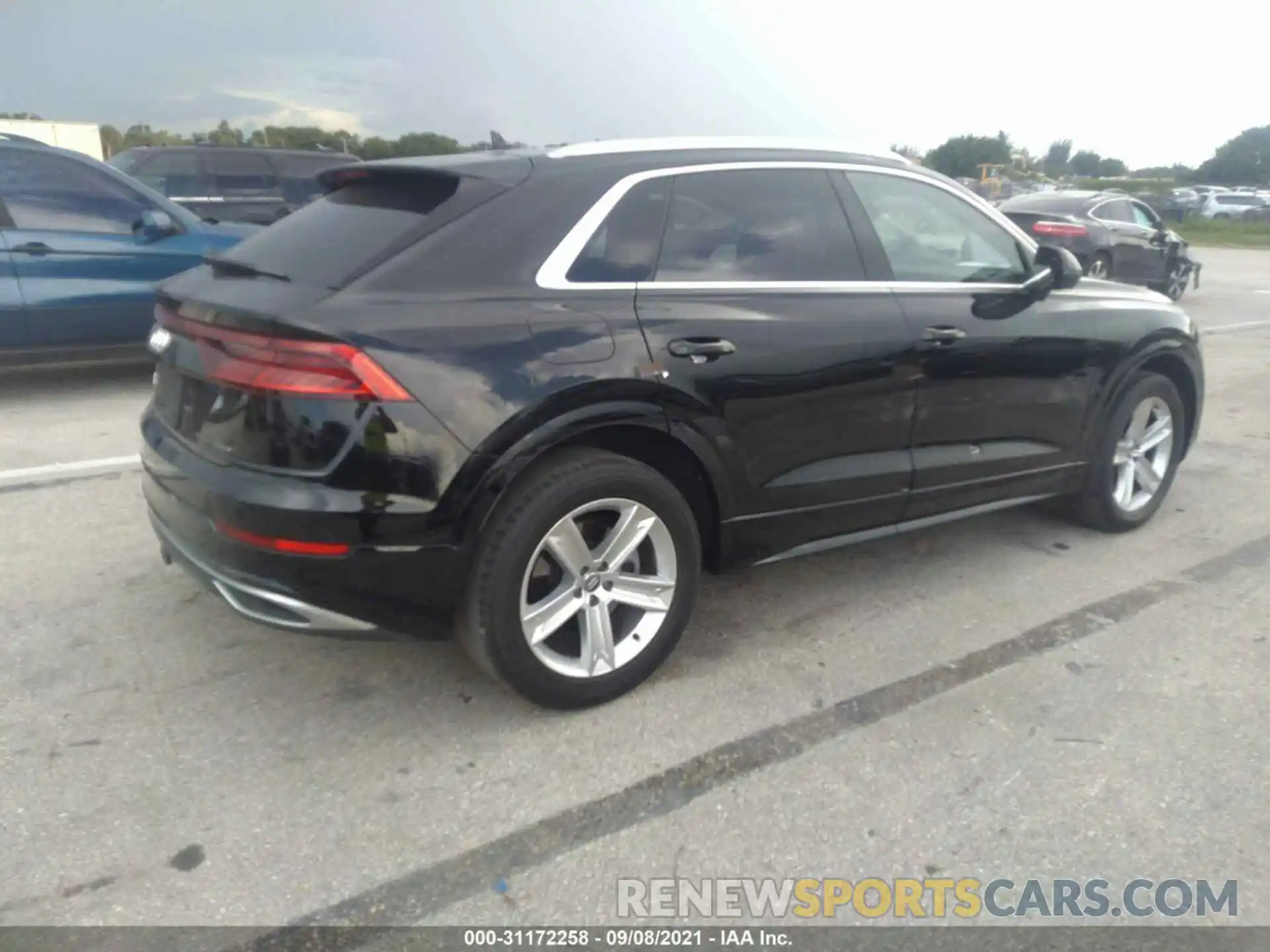 4 Фотография поврежденного автомобиля WA1AVAF19KD020474 AUDI Q8 2019