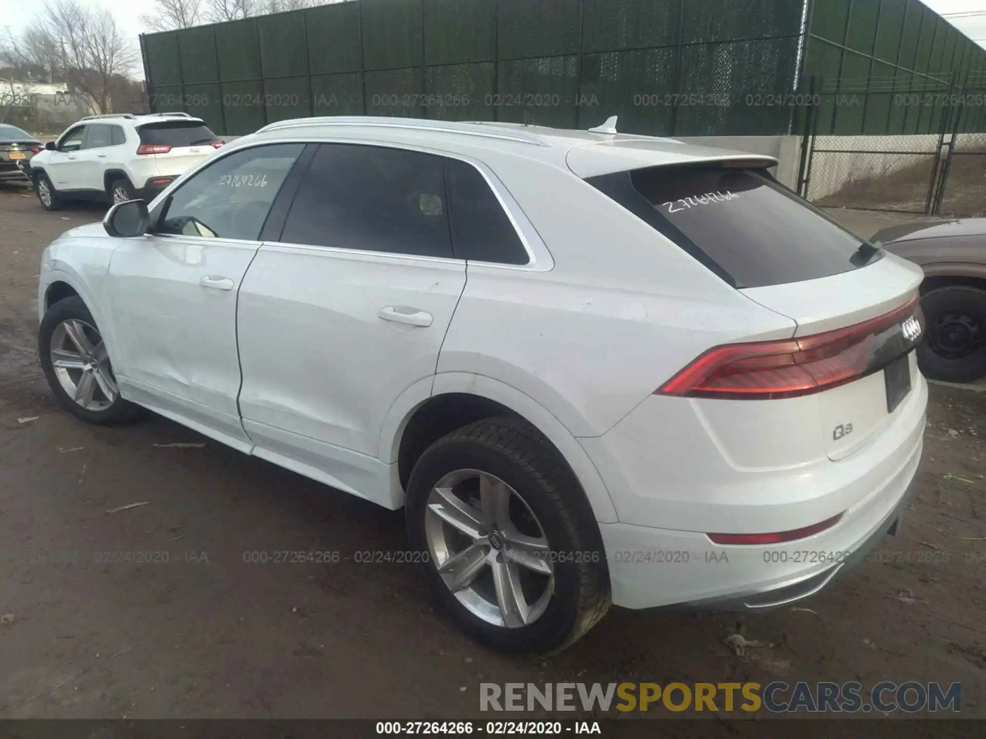 3 Фотография поврежденного автомобиля WA1AVAF1XKD009659 AUDI Q8 2019