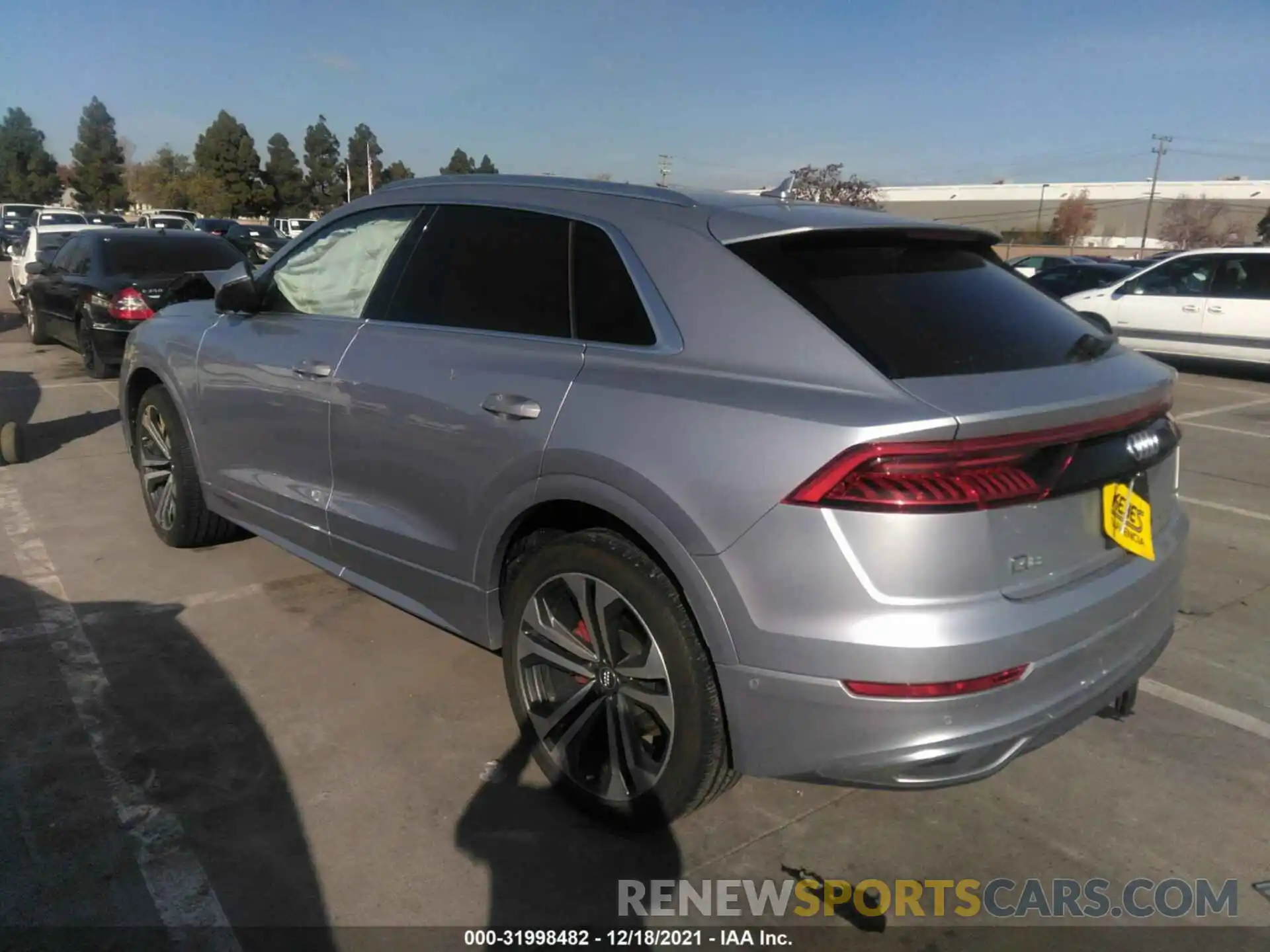 3 Photograph of a damaged car WA1BVAF11KD037645 AUDI Q8 2019