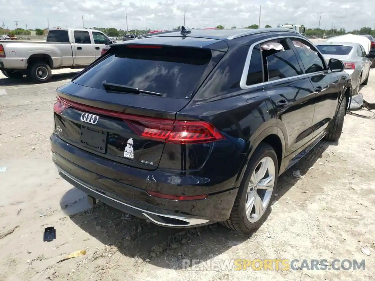 4 Фотография поврежденного автомобиля WA1BVAF11KD040187 AUDI Q8 2019