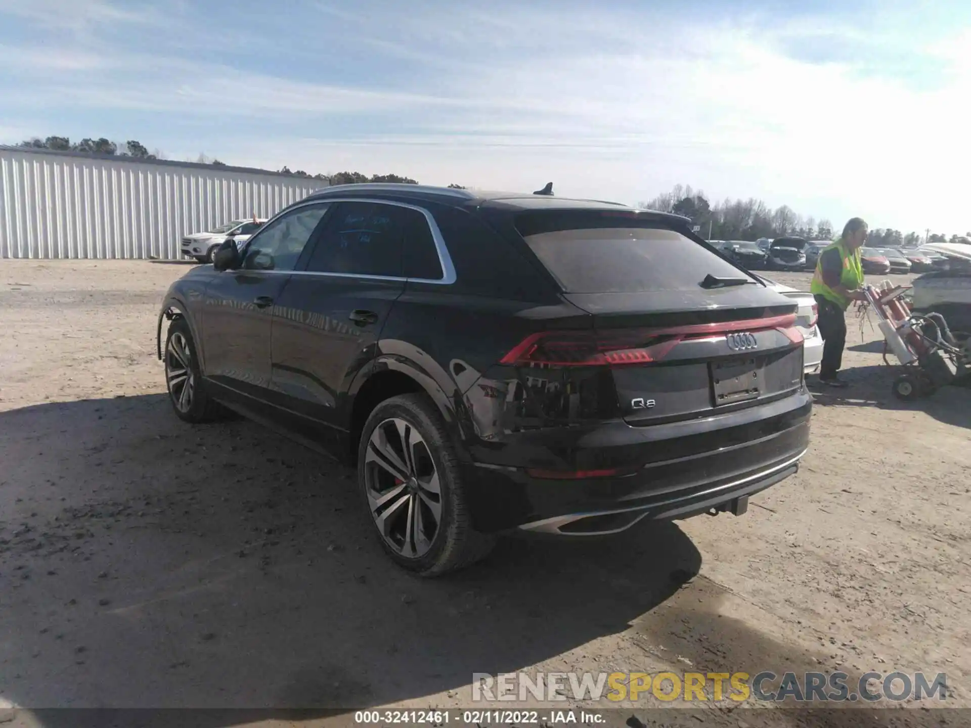 3 Фотография поврежденного автомобиля WA1BVAF12KD043275 AUDI Q8 2019