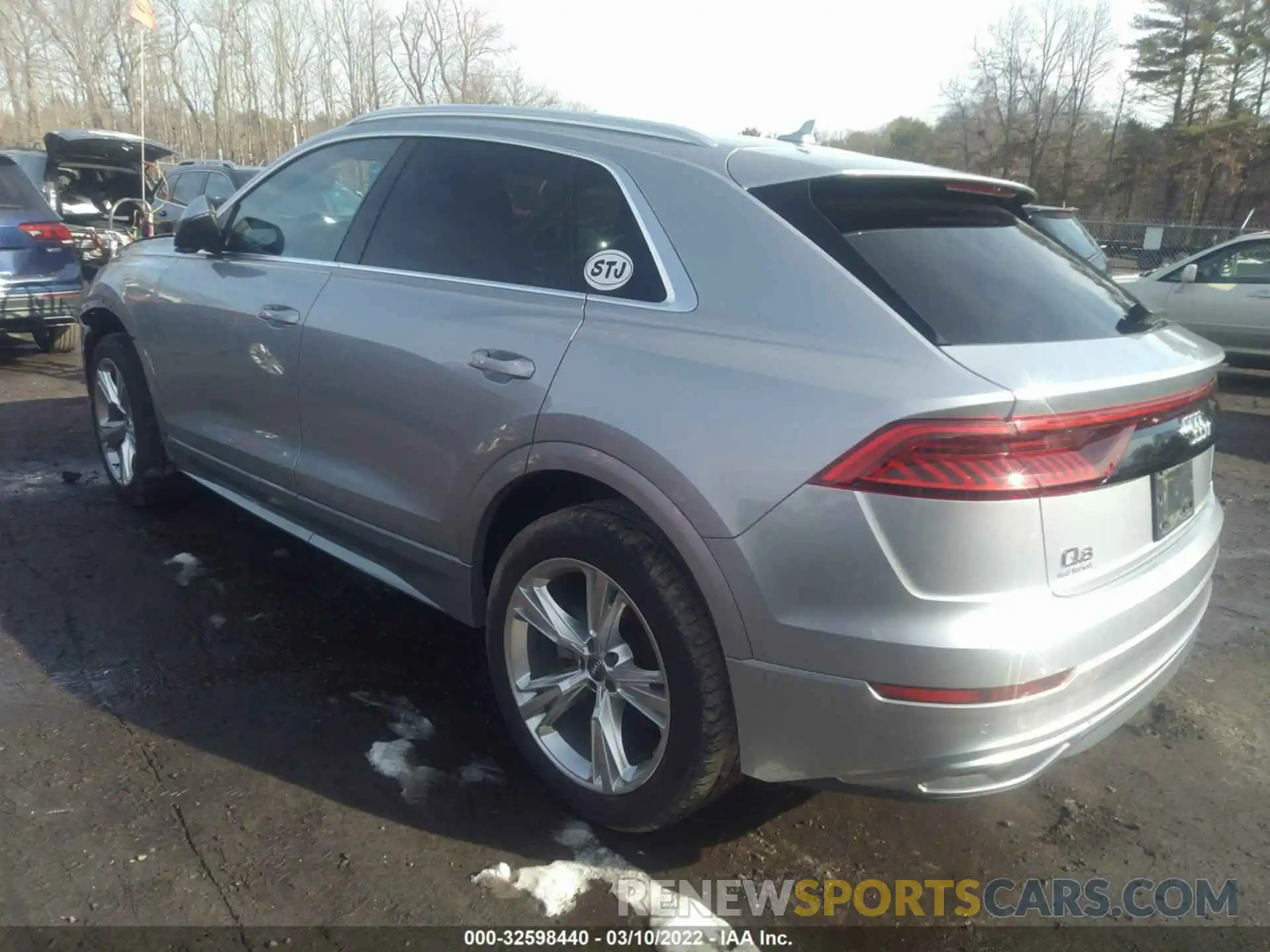 3 Фотография поврежденного автомобиля WA1BVAF13KD034150 AUDI Q8 2019