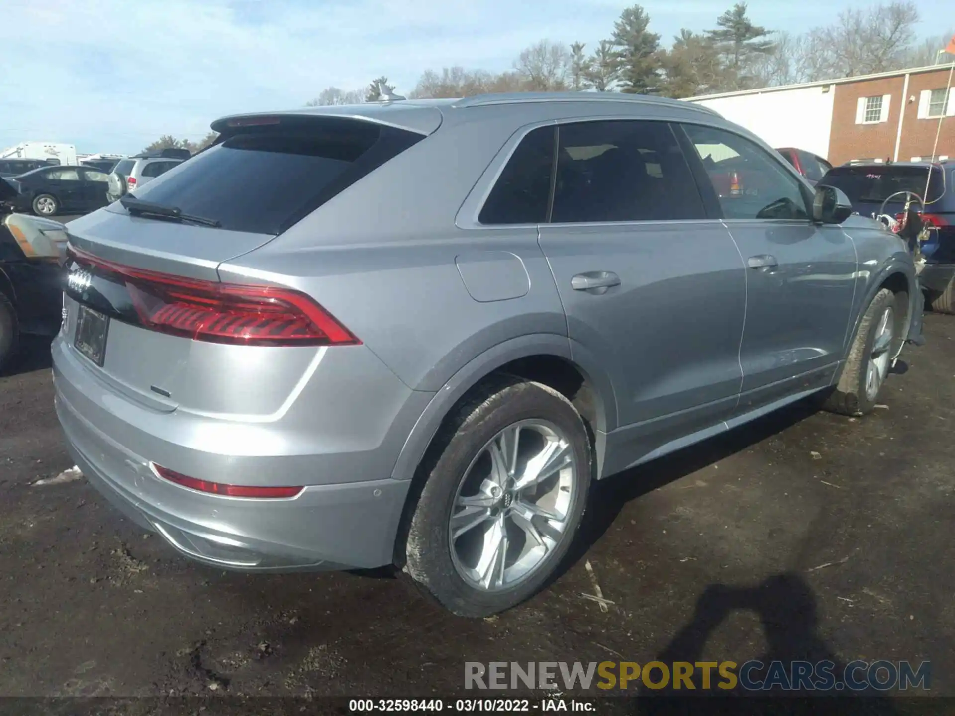 4 Фотография поврежденного автомобиля WA1BVAF13KD034150 AUDI Q8 2019