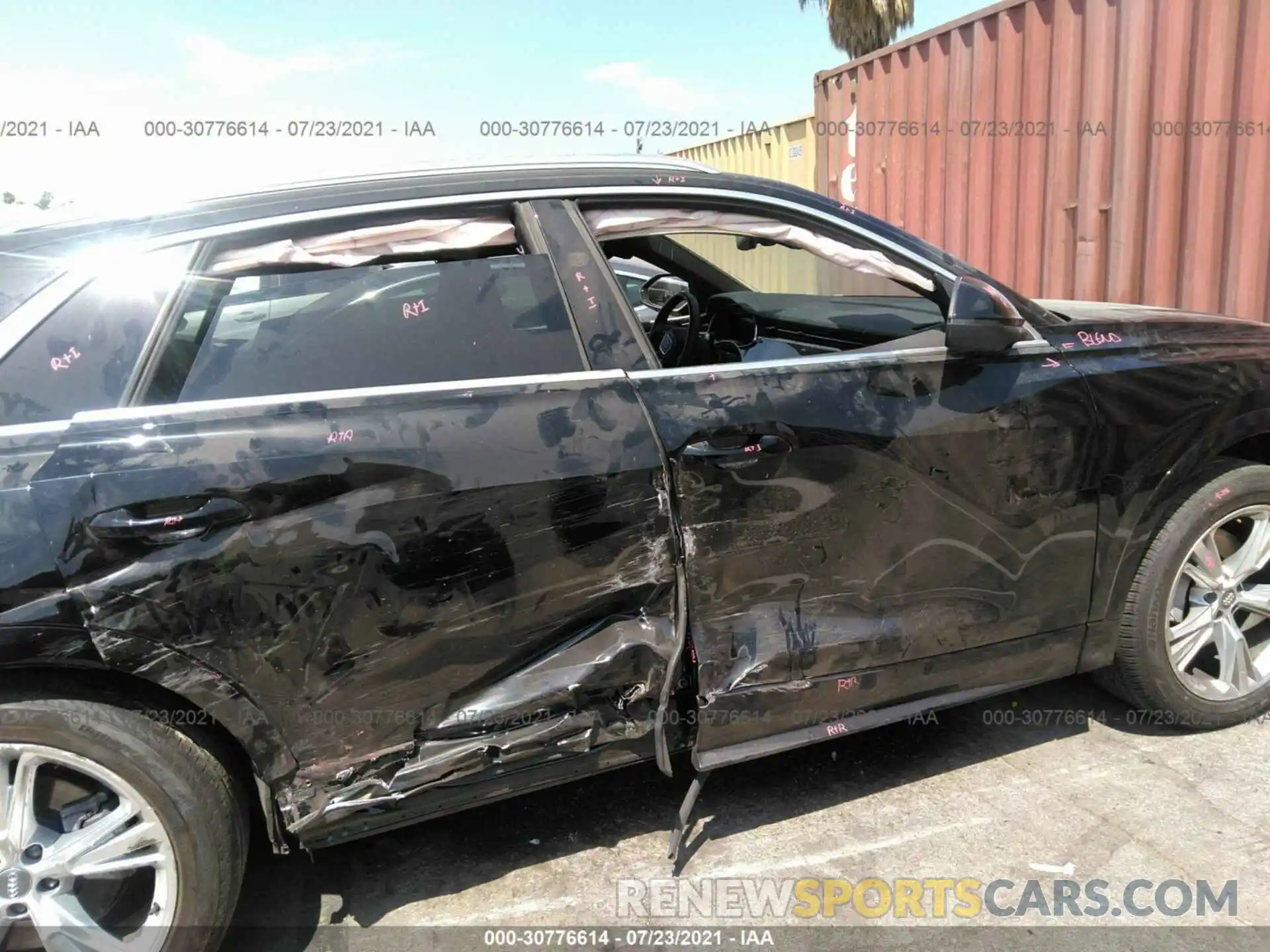 6 Photograph of a damaged car WA1BVAF16KD023384 AUDI Q8 2019