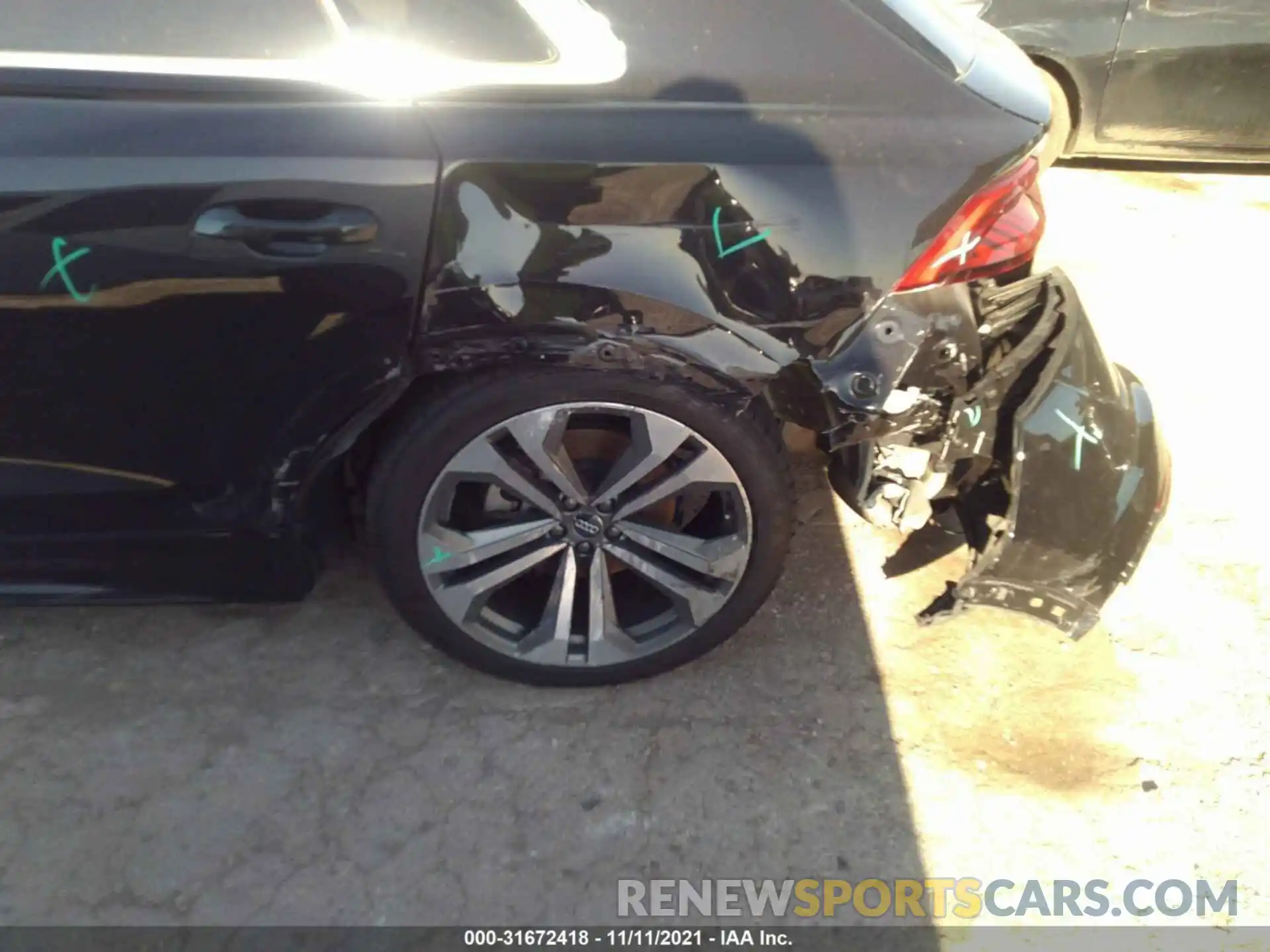 6 Photograph of a damaged car WA1CVAF16KD008971 AUDI Q8 2019