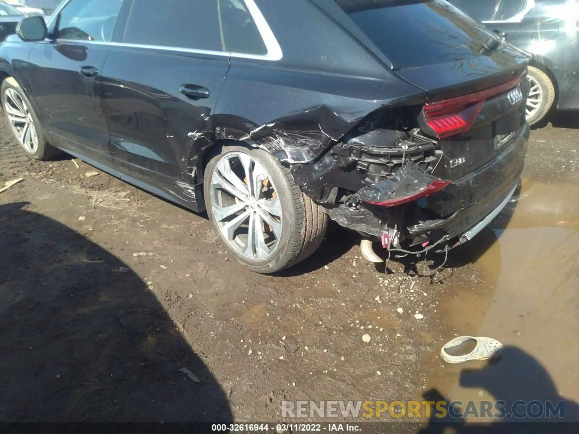 6 Photograph of a damaged car WA1CVAF19KD005644 AUDI Q8 2019