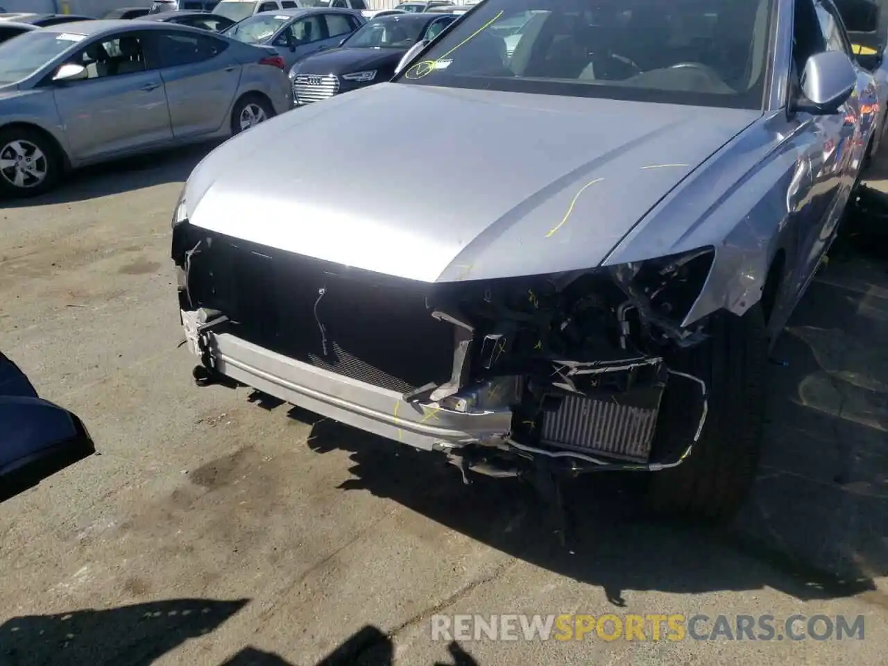 9 Photograph of a damaged car WA1EVAF10KD018176 AUDI Q8 2019