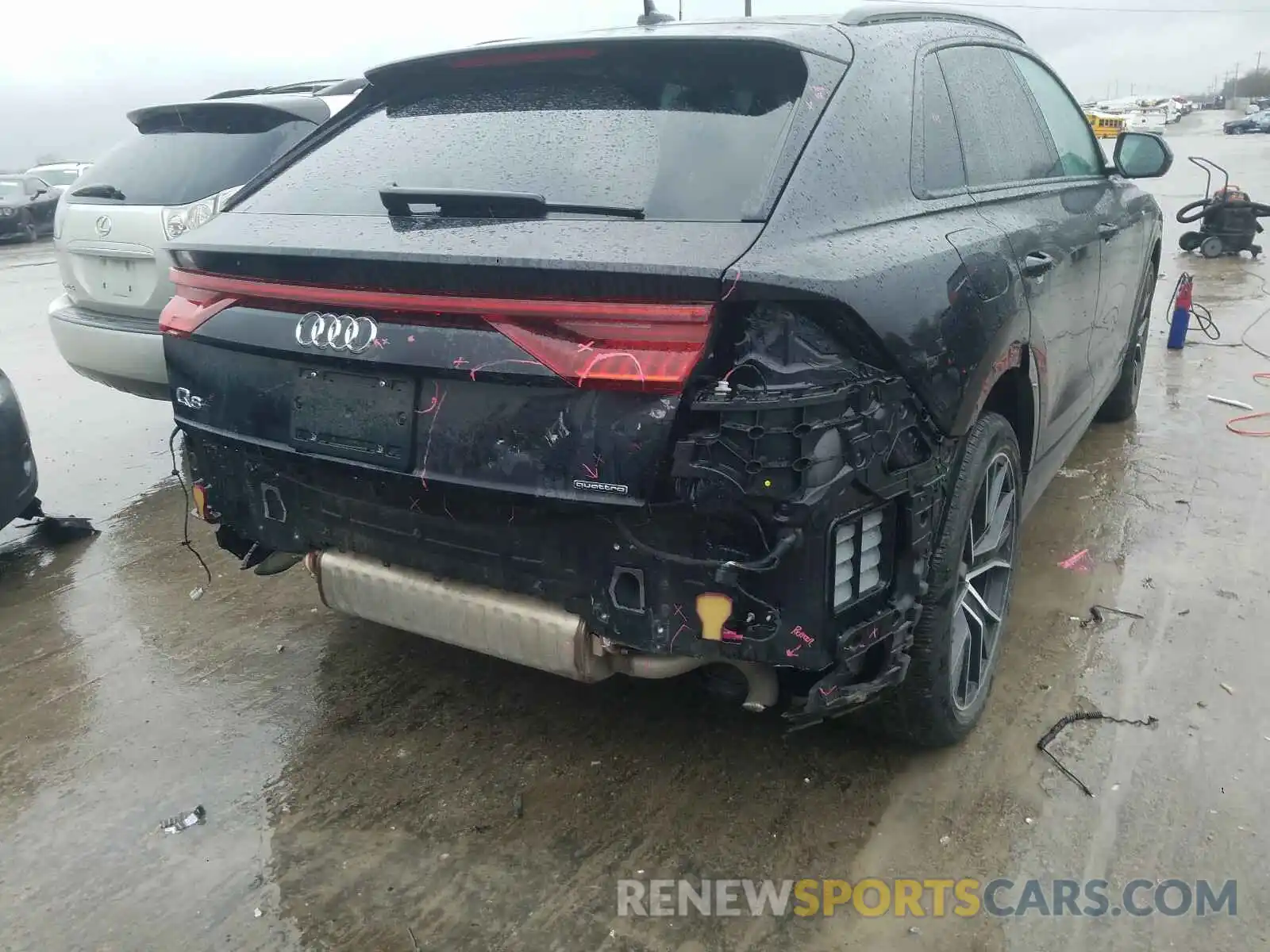 4 Photograph of a damaged car WA1EVAF10KD022499 AUDI Q8 2019