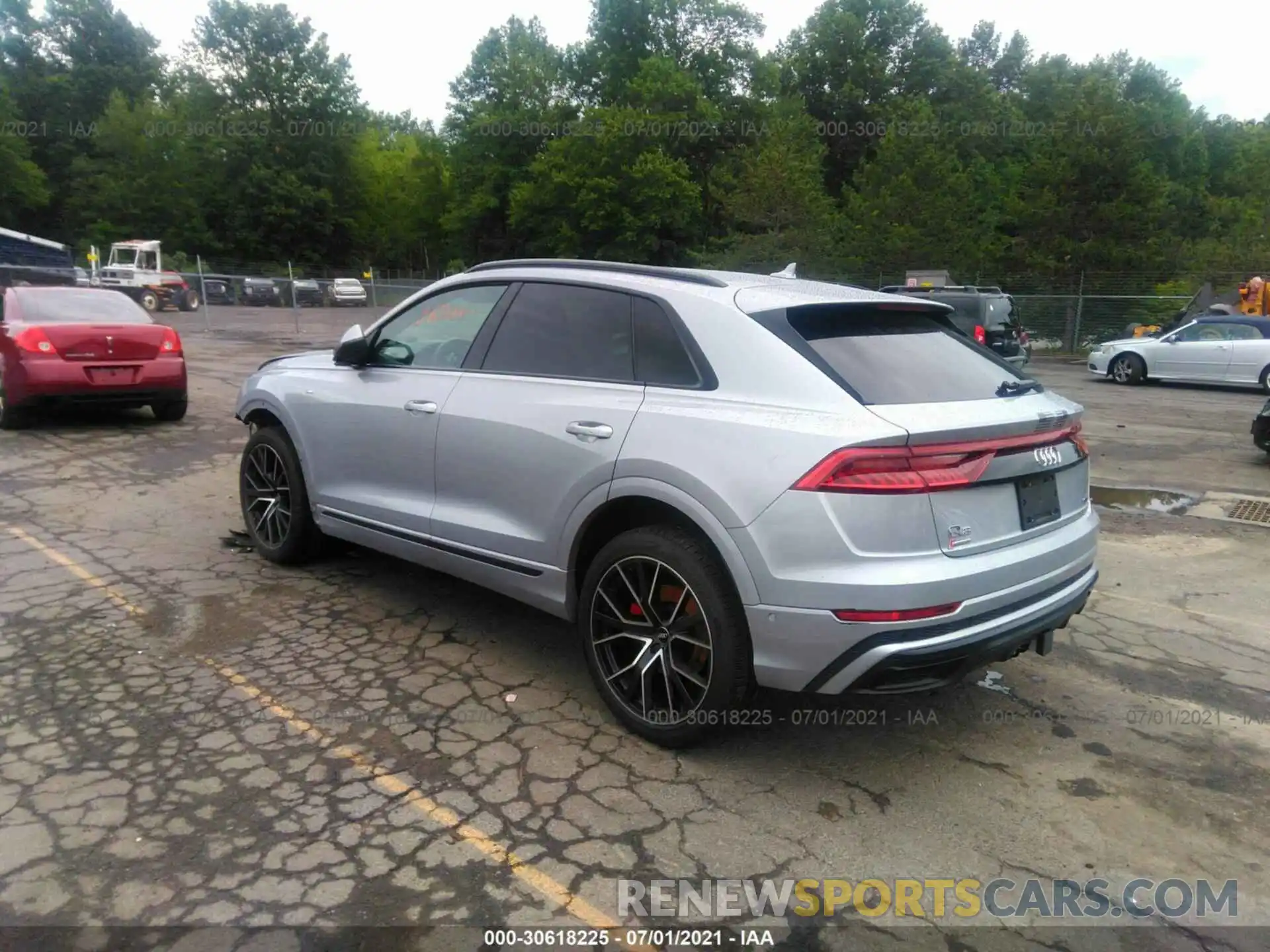 3 Фотография поврежденного автомобиля WA1EVAF11KD026092 AUDI Q8 2019