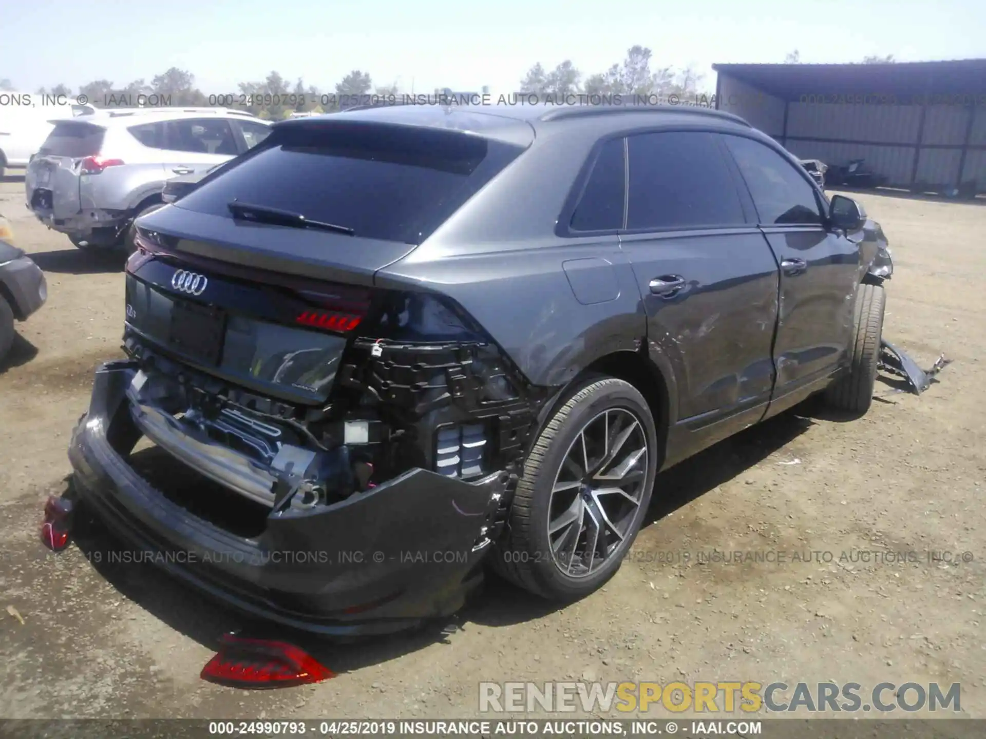 4 Фотография поврежденного автомобиля WA1EVAF12KD019636 AUDI Q8 2019