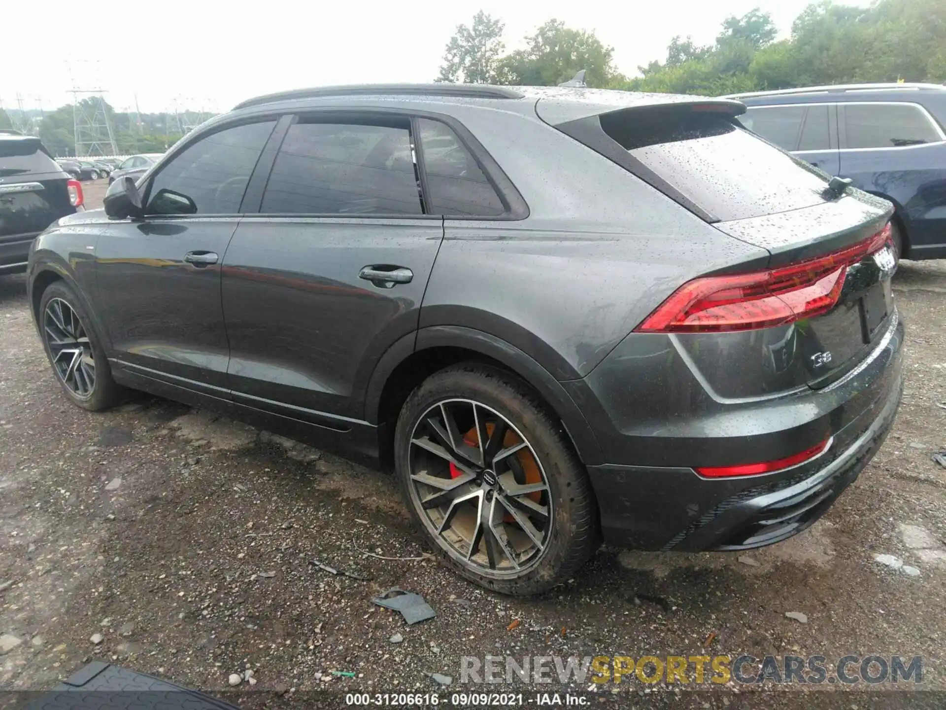 3 Фотография поврежденного автомобиля WA1EVAF12KD025565 AUDI Q8 2019