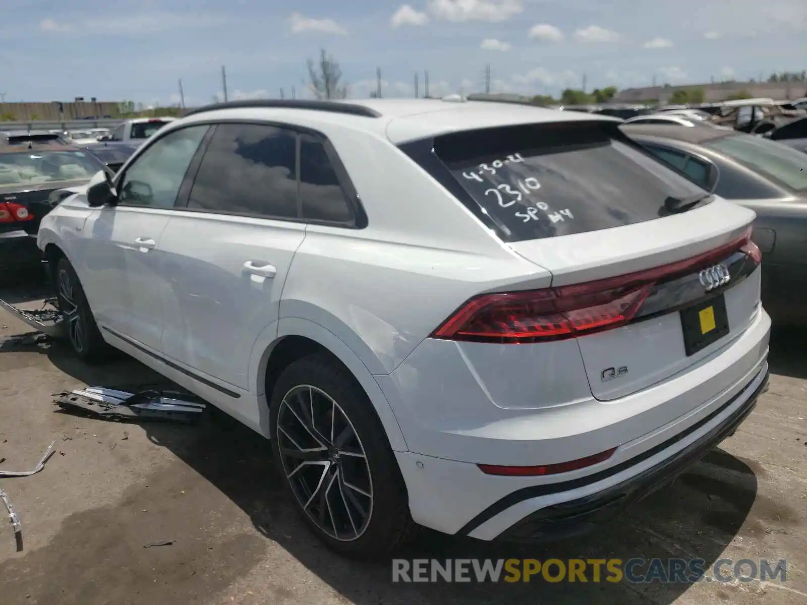 3 Фотография поврежденного автомобиля WA1EVAF13KD012310 AUDI Q8 2019