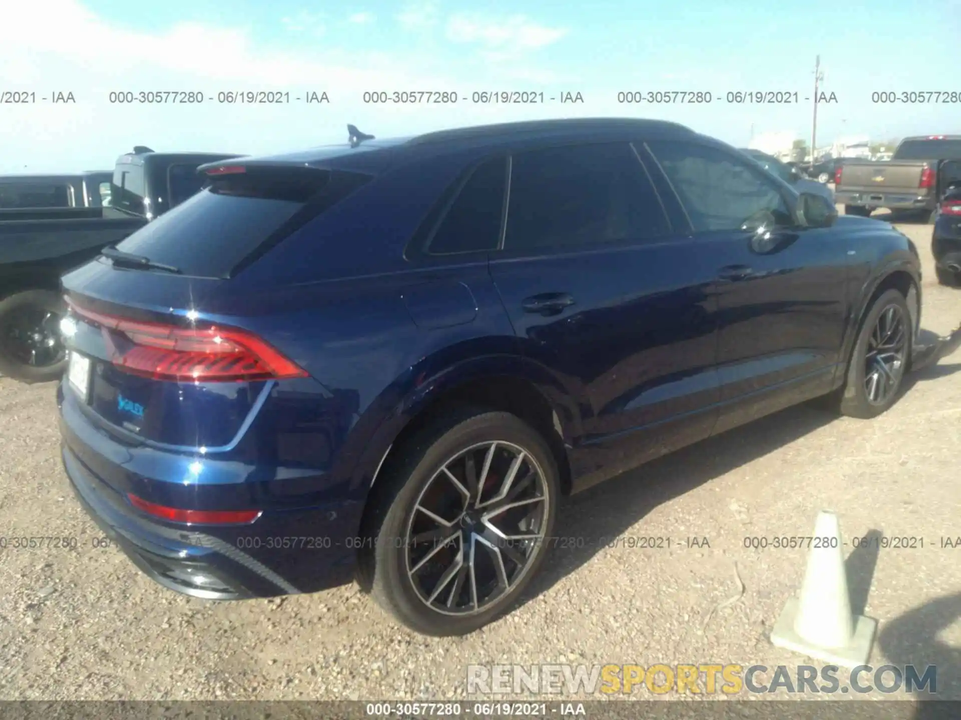 4 Фотография поврежденного автомобиля WA1EVAF13KD017796 AUDI Q8 2019