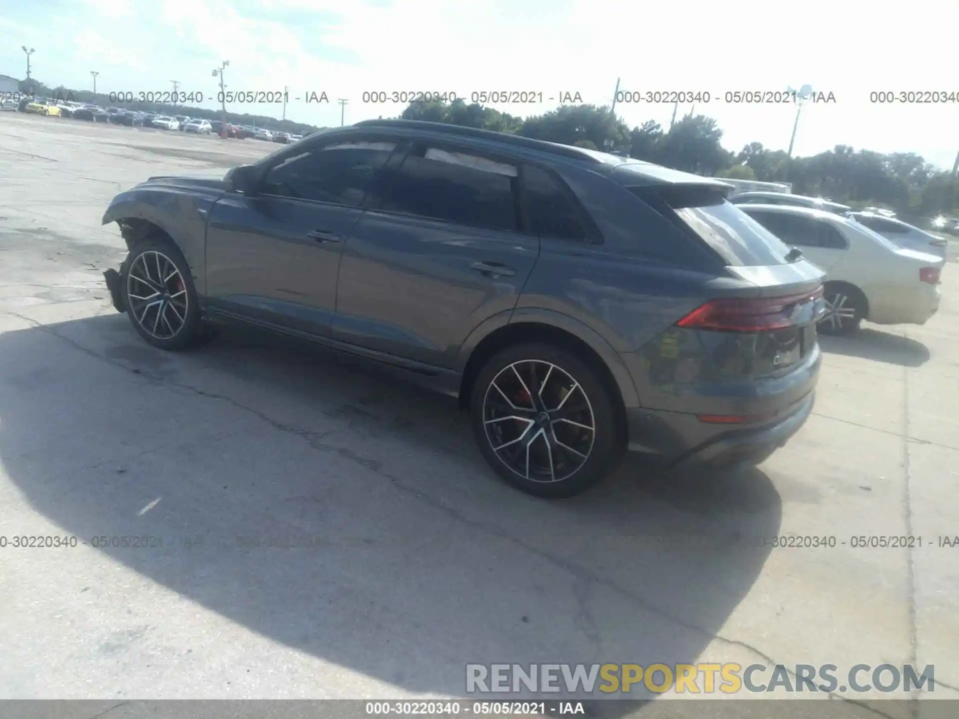 3 Фотография поврежденного автомобиля WA1EVAF15KD042294 AUDI Q8 2019