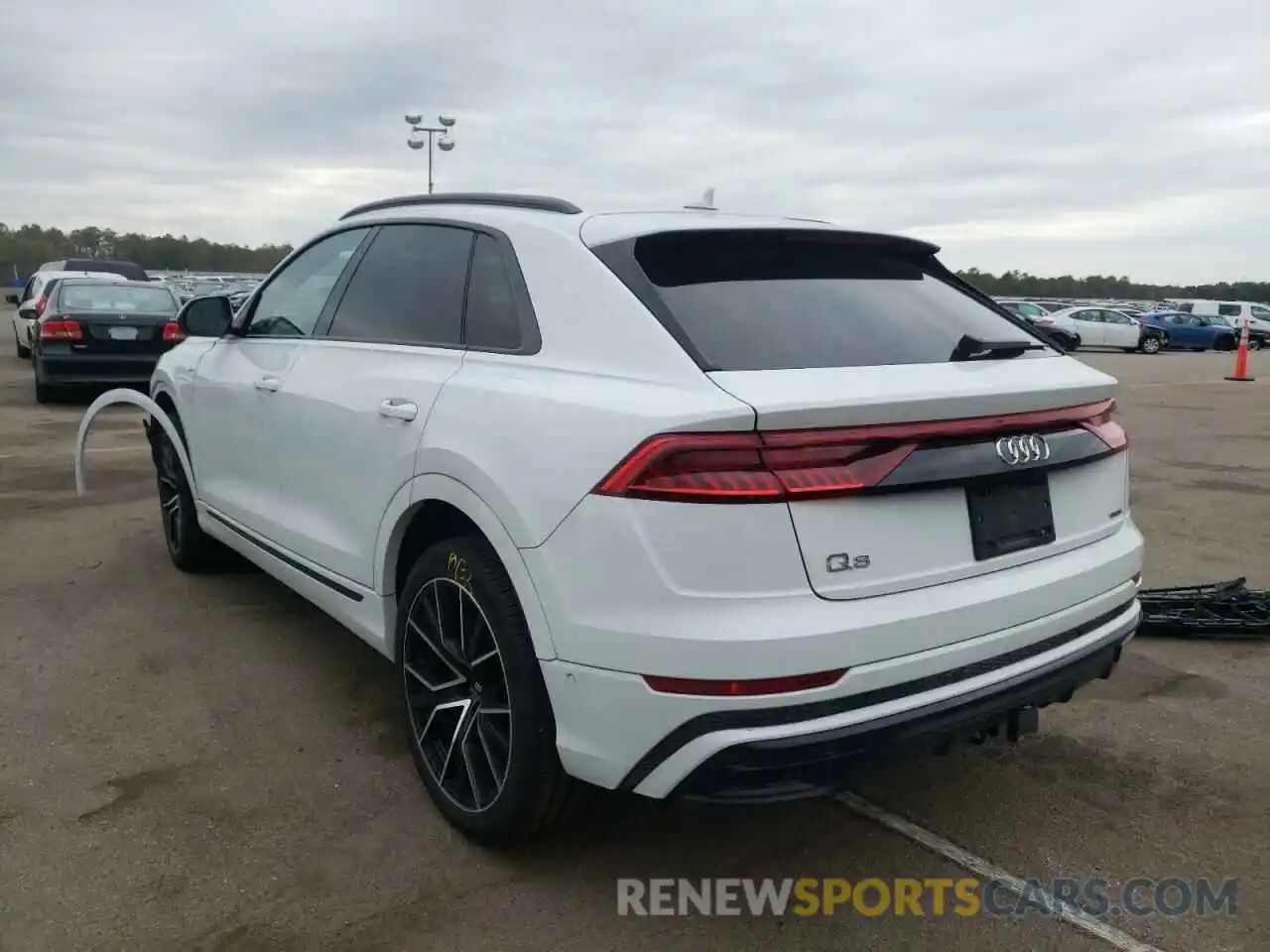 3 Фотография поврежденного автомобиля WA1EVAF16KD027030 AUDI Q8 2019