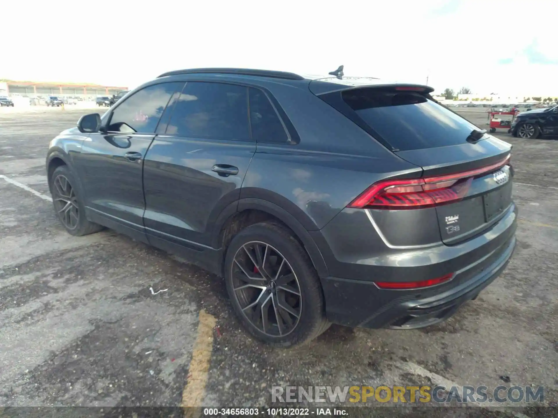 3 Фотография поврежденного автомобиля WA1EVAF18KD010374 AUDI Q8 2019