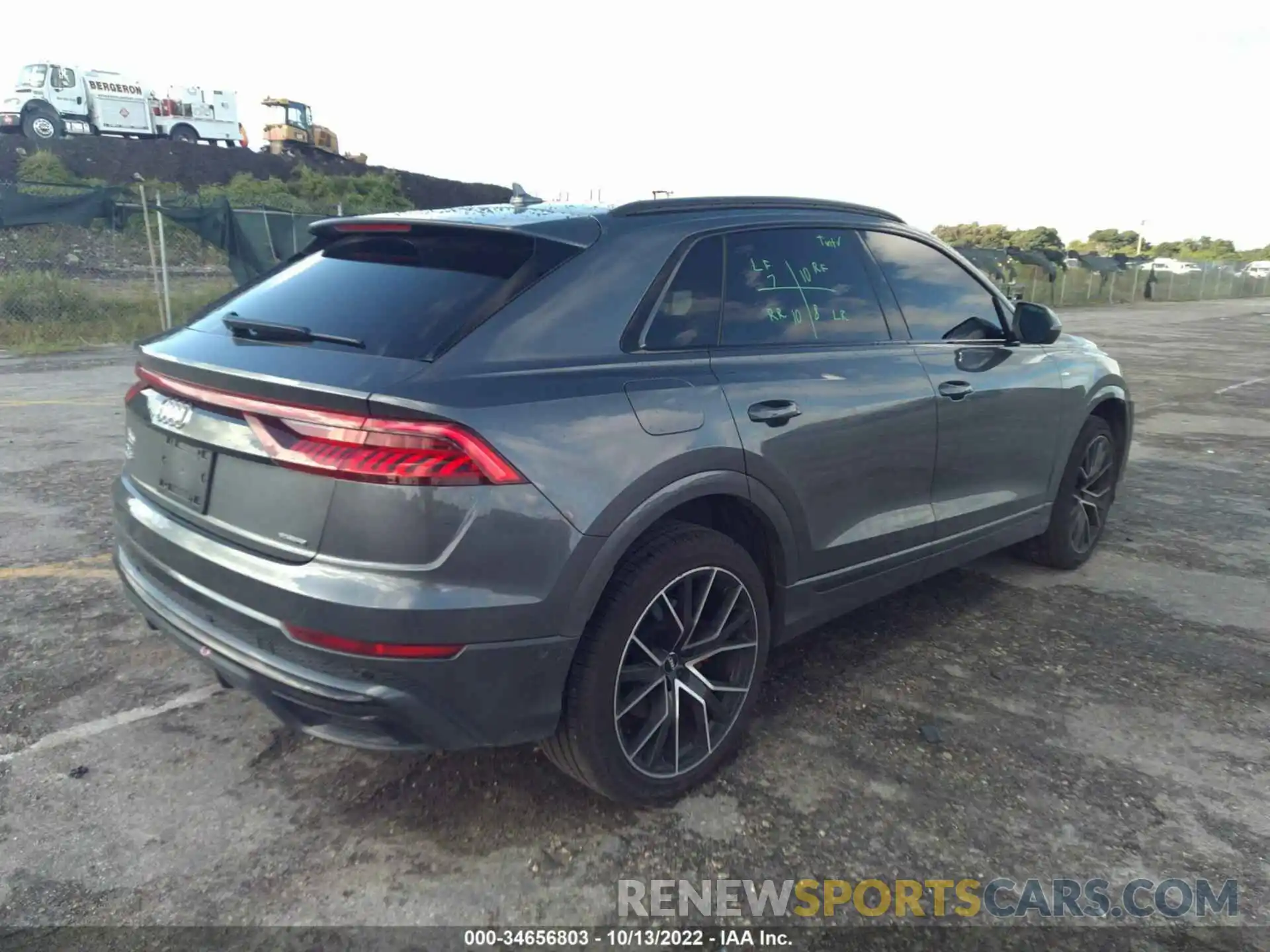 4 Фотография поврежденного автомобиля WA1EVAF18KD010374 AUDI Q8 2019