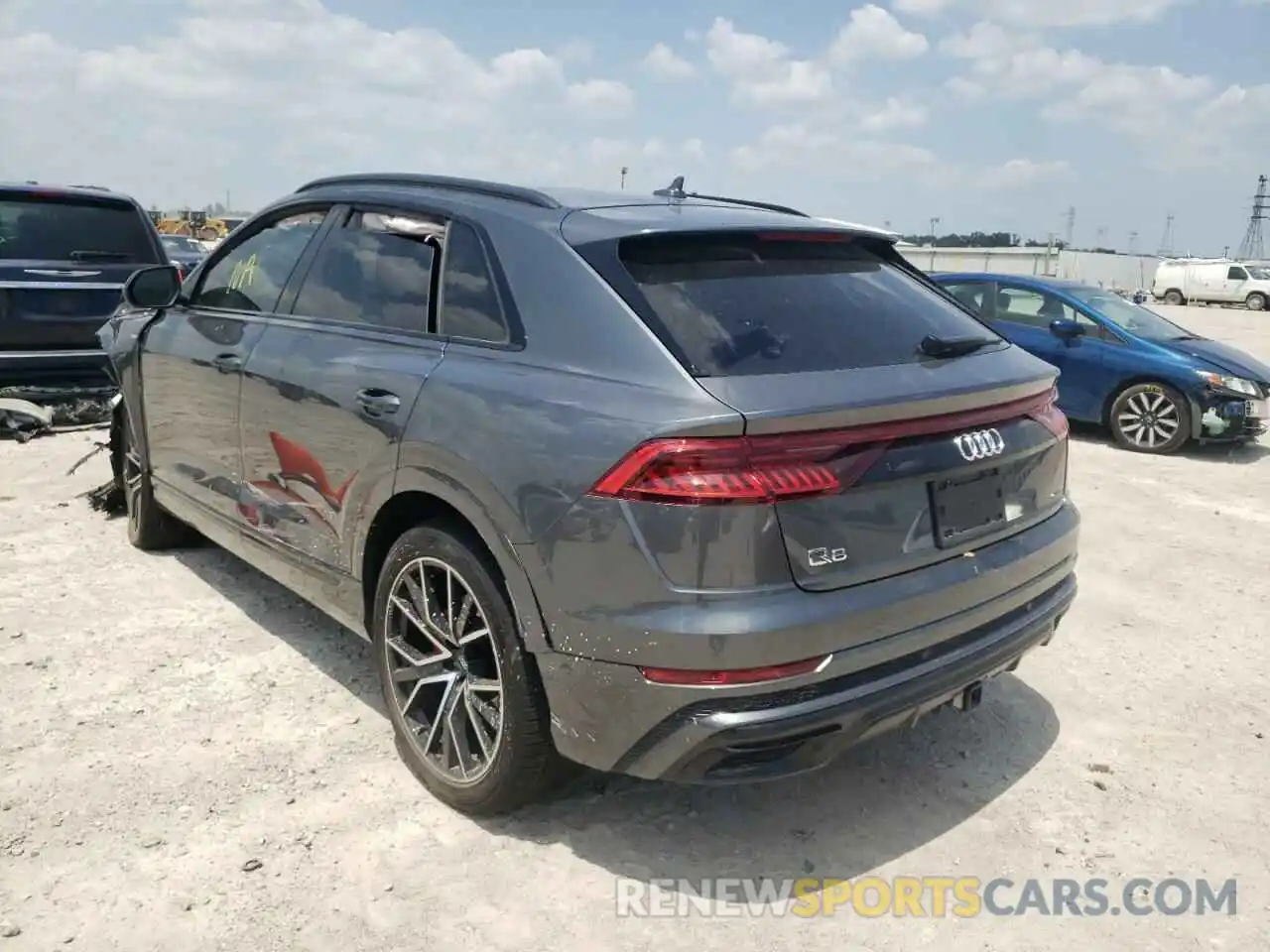 3 Фотография поврежденного автомобиля WA1EVAF19KD024428 AUDI Q8 2019