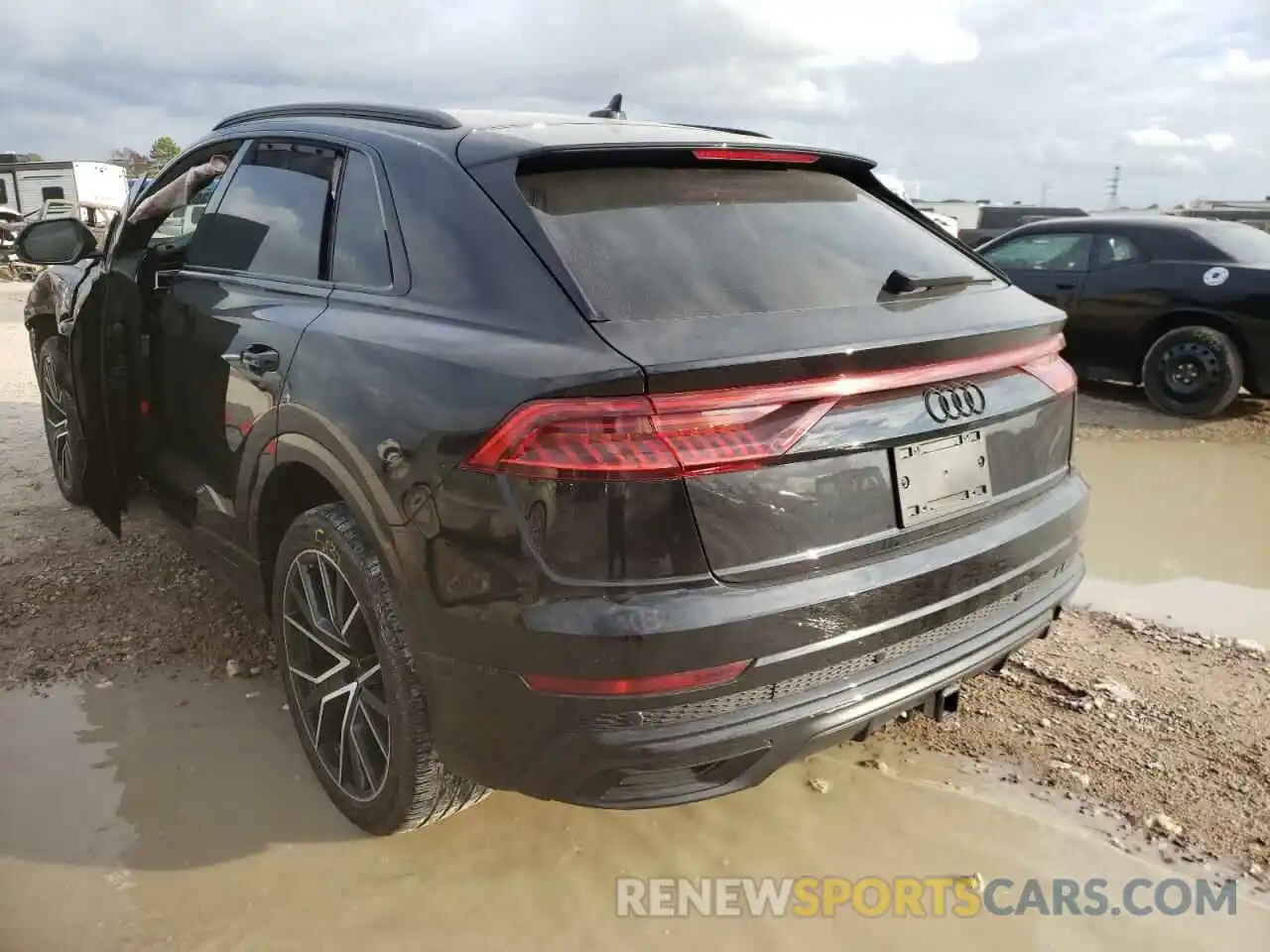 3 Фотография поврежденного автомобиля WA1FVAF14KD007881 AUDI Q8 2019