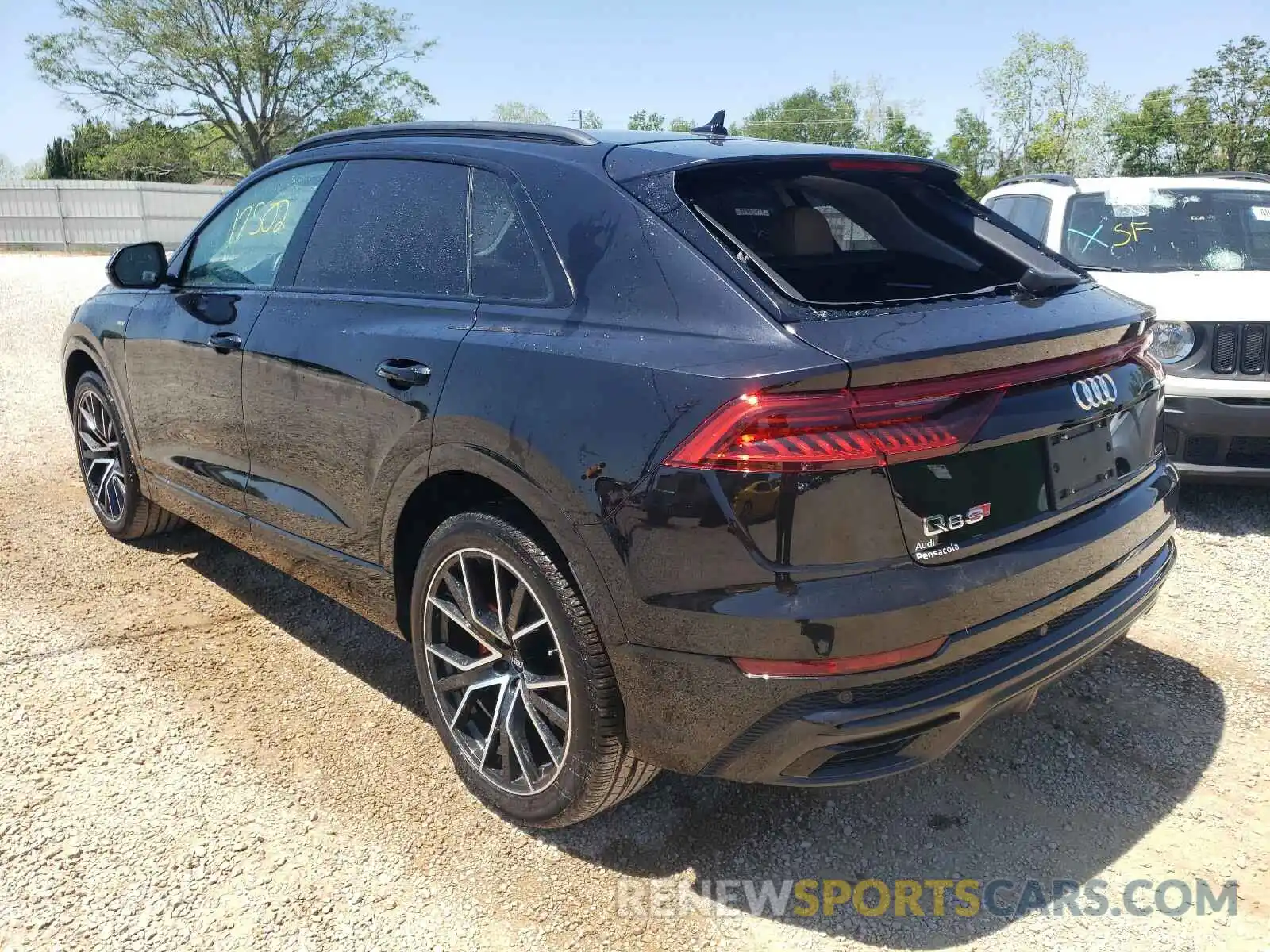 3 Фотография поврежденного автомобиля WA1FVAF16KD028229 AUDI Q8 2019