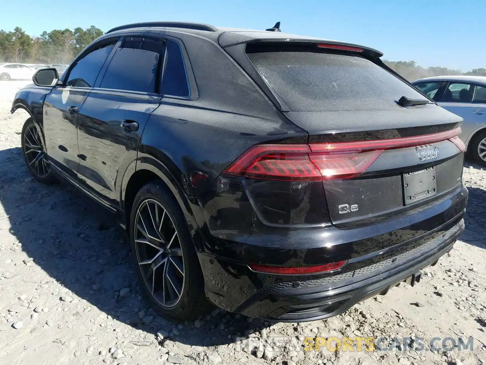 3 Фотография поврежденного автомобиля WA1FVAF18KD005423 AUDI Q8 2019