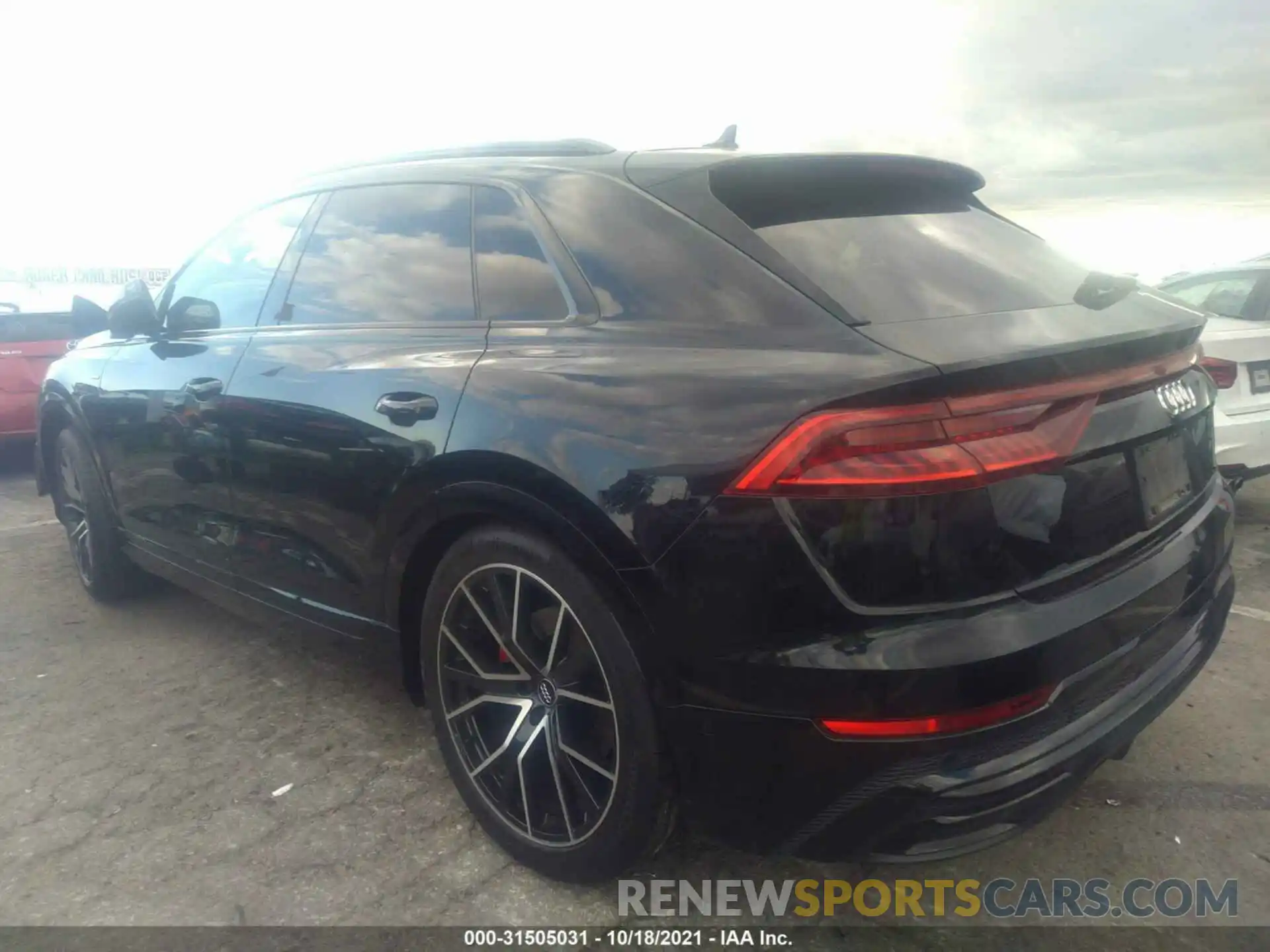 3 Фотография поврежденного автомобиля WA1FVAF18KD014431 AUDI Q8 2019